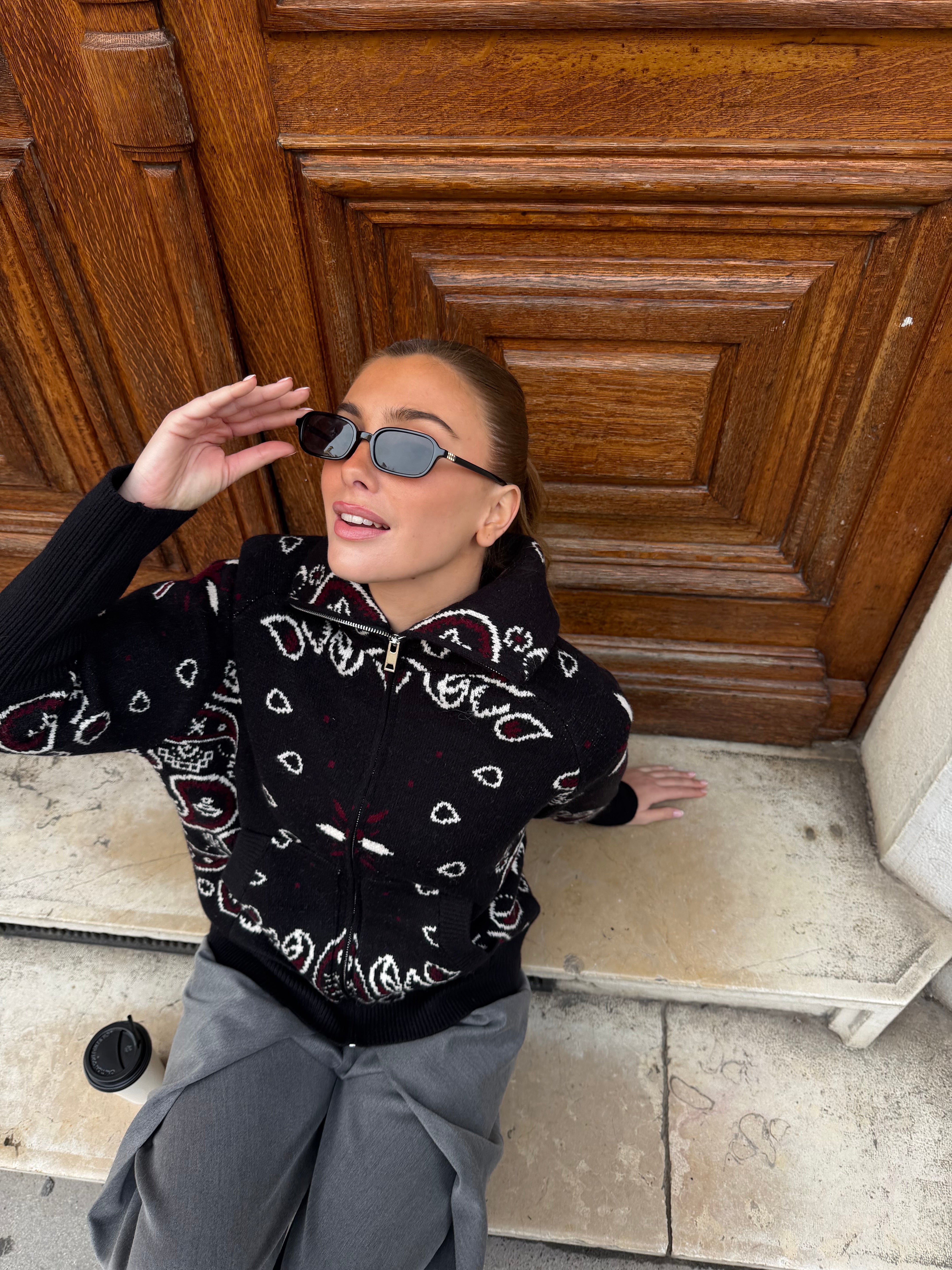 Carla schwarze Weste