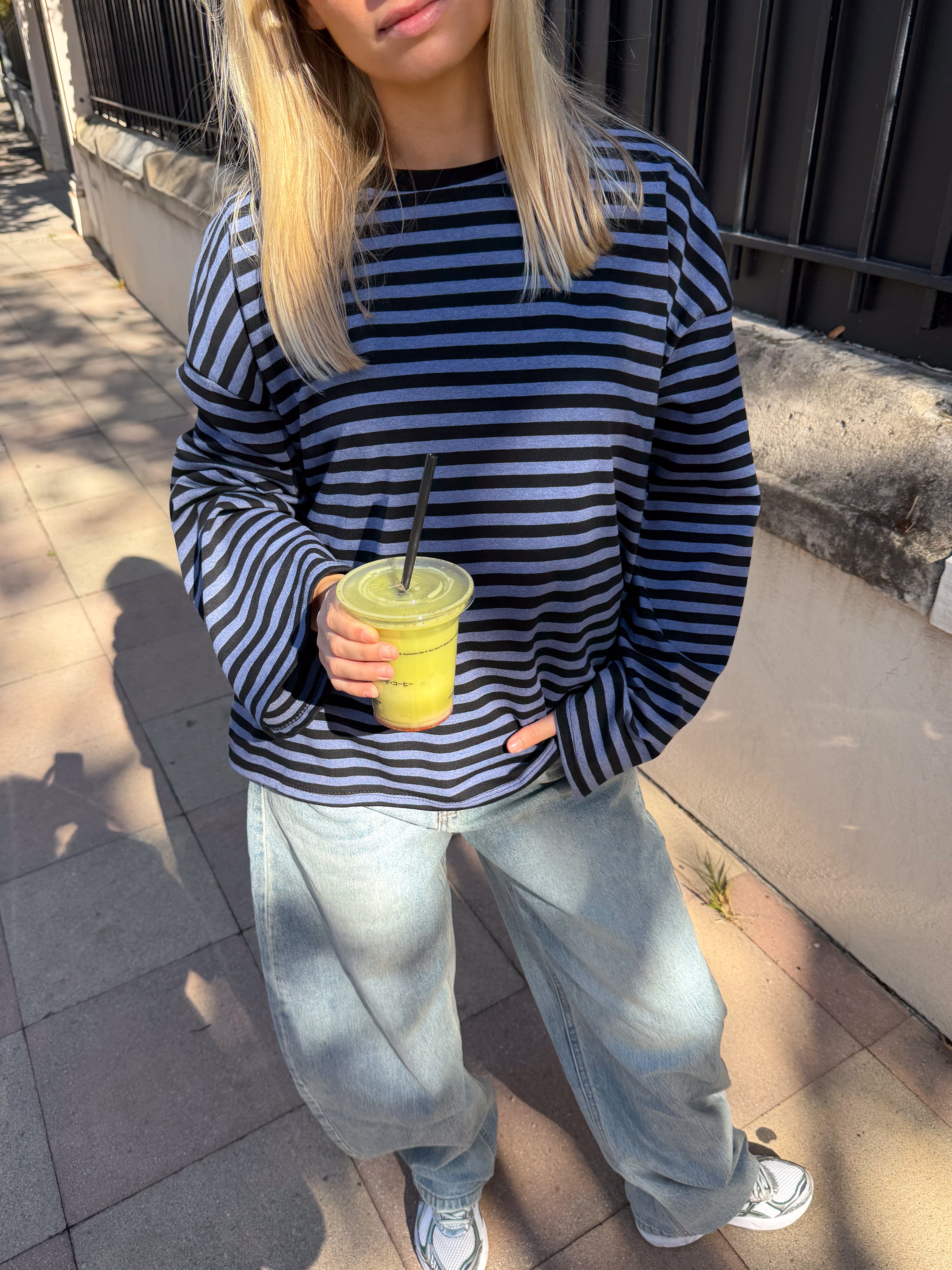 T-shirt Océane blågrå og sort