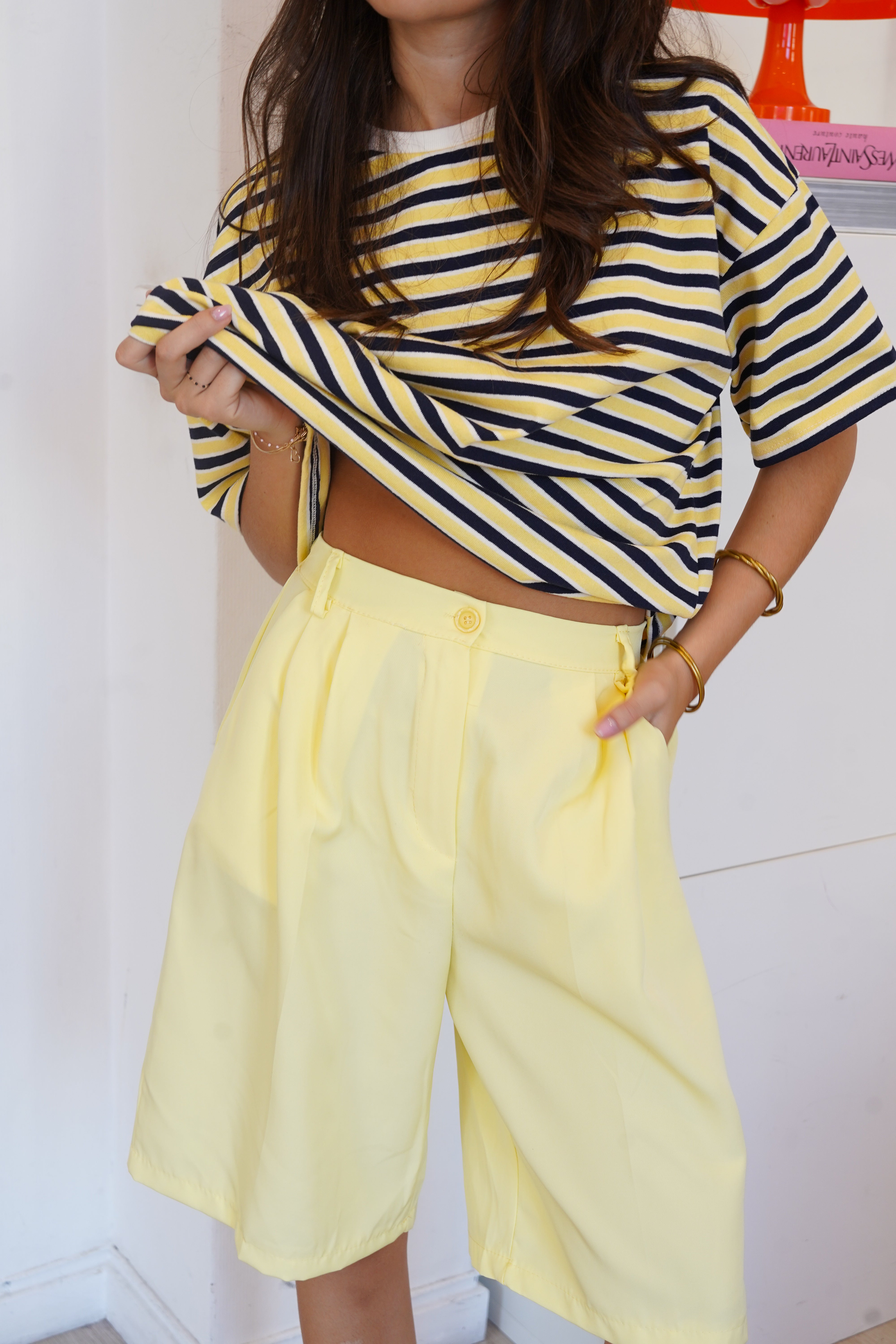 Yellow Jeanne Bermuda shorts