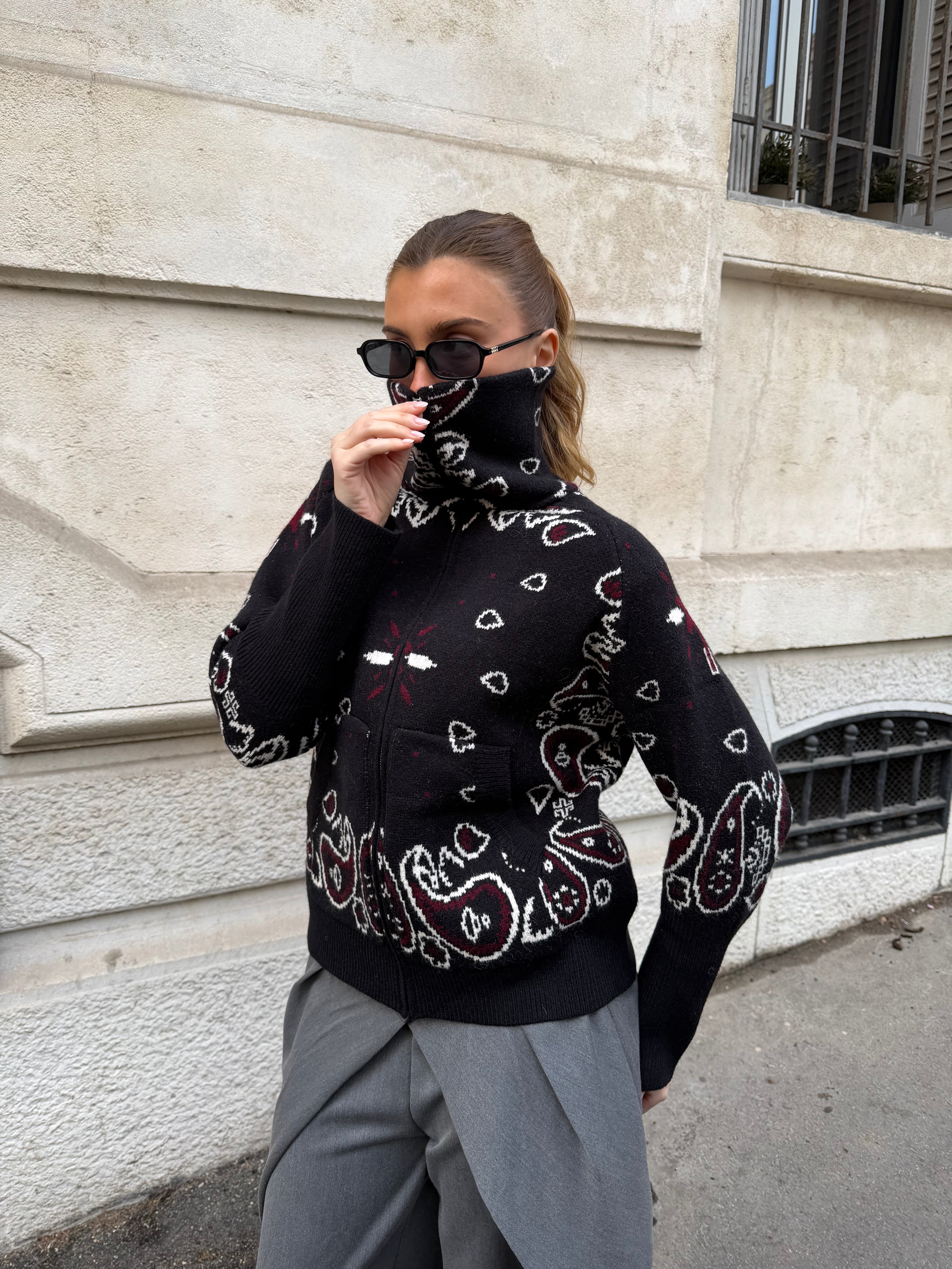 Carla schwarze Weste