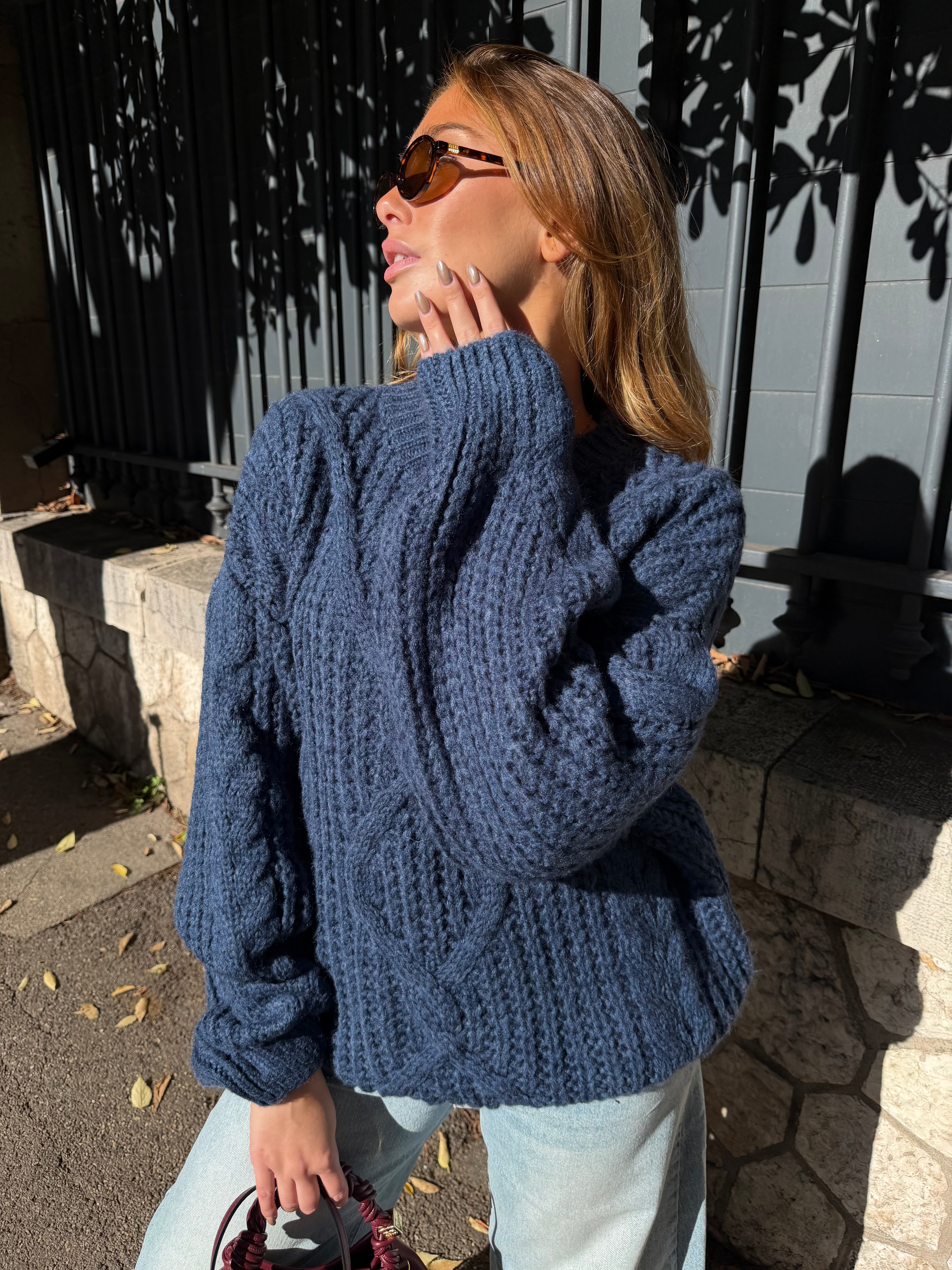 Monica marineblauer Pullover