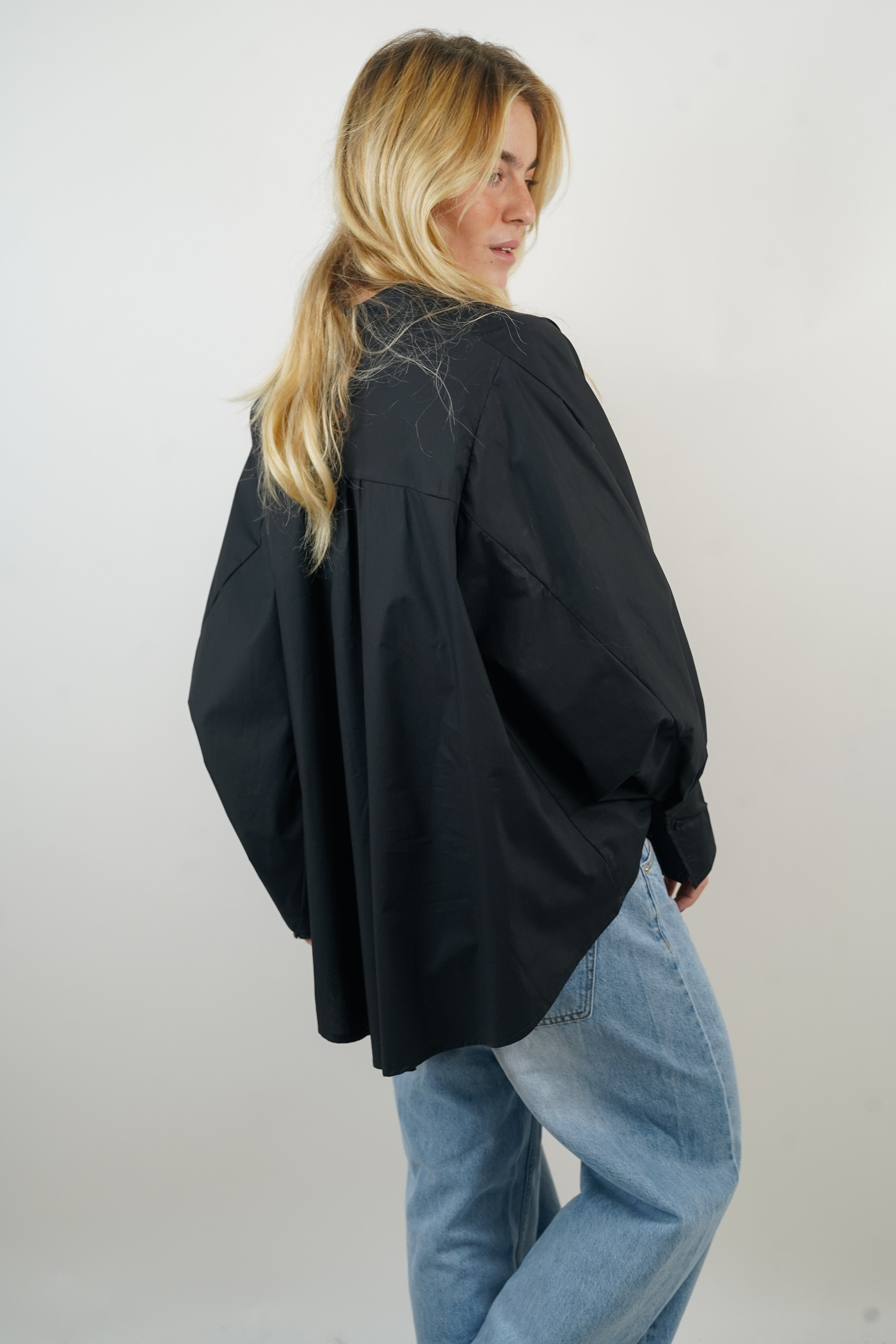 Black batwing sleeve cotton shirt