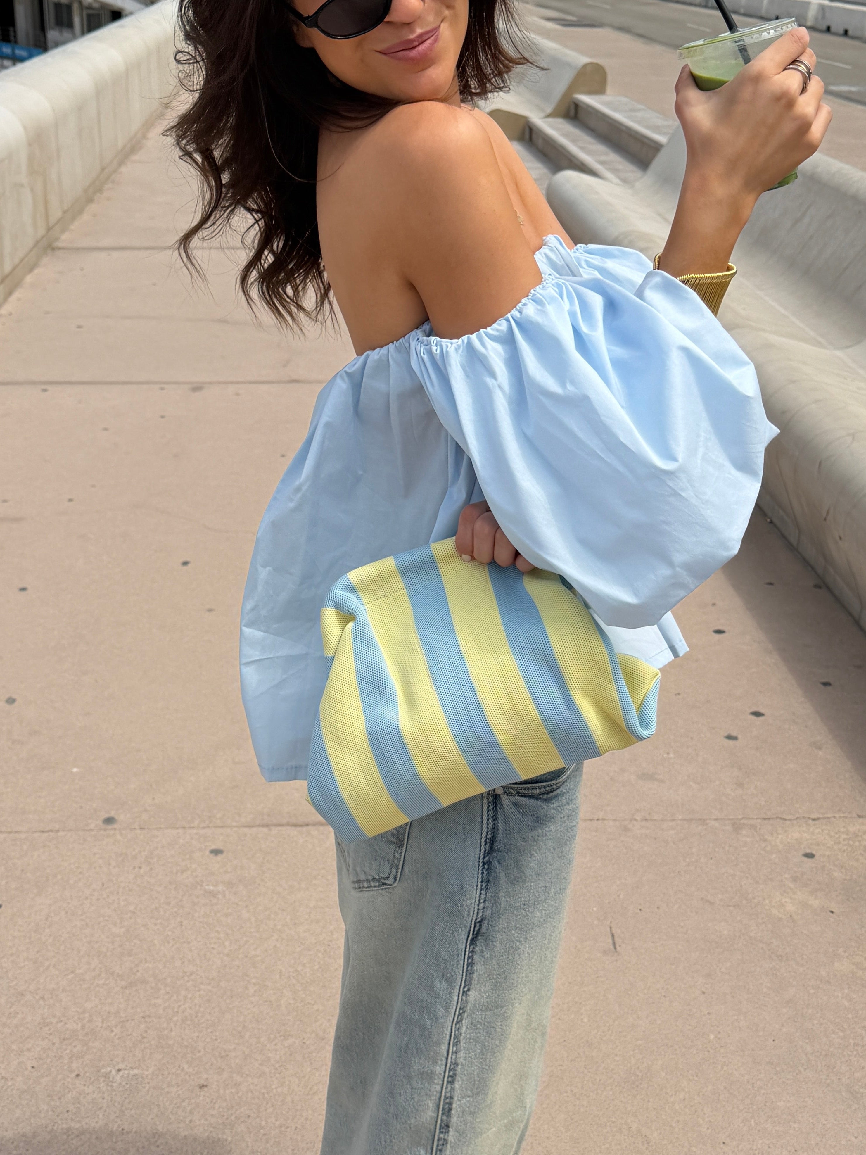 Zomerse clutch blauw en geel