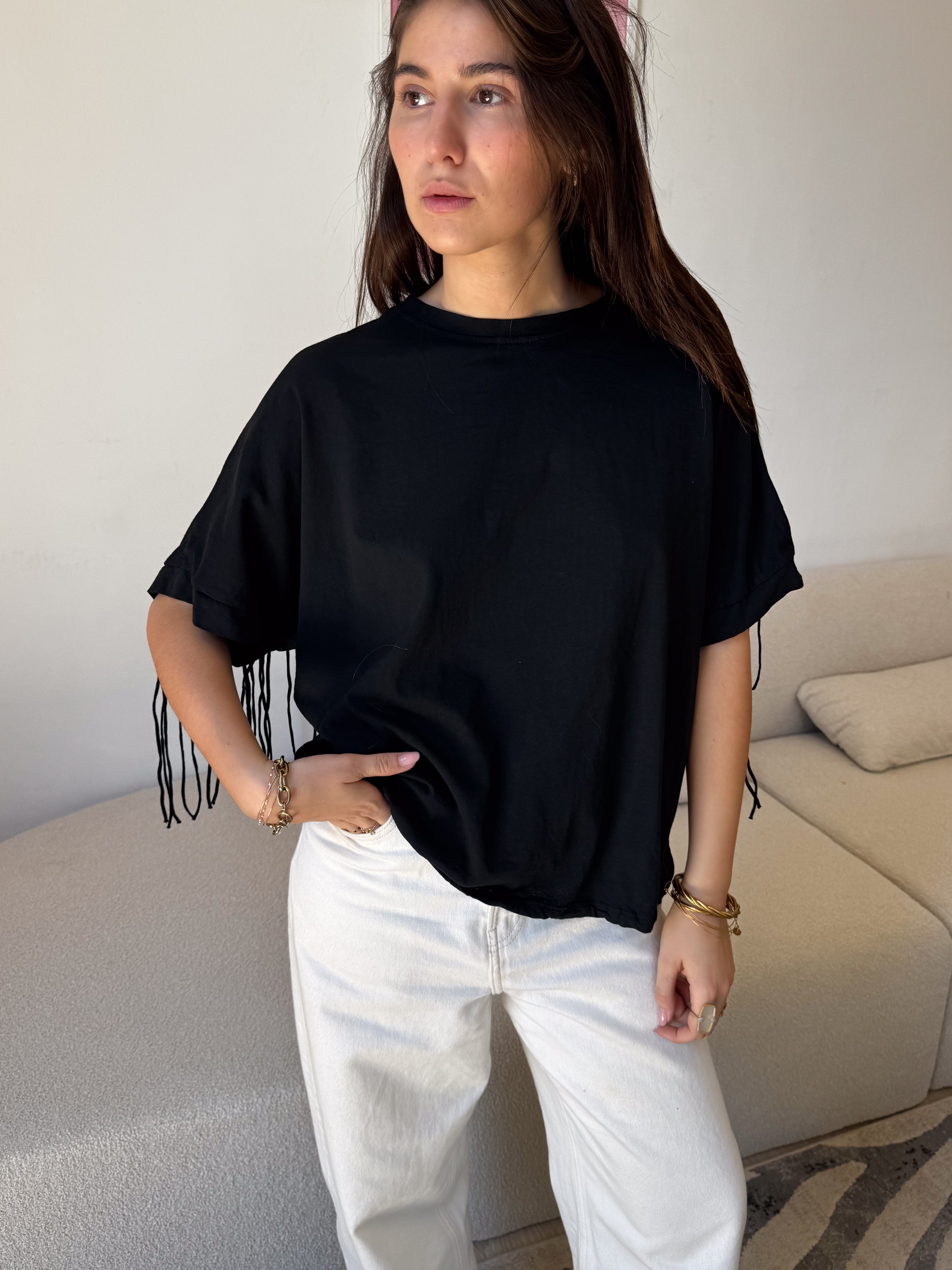 Annaé black T-shirt