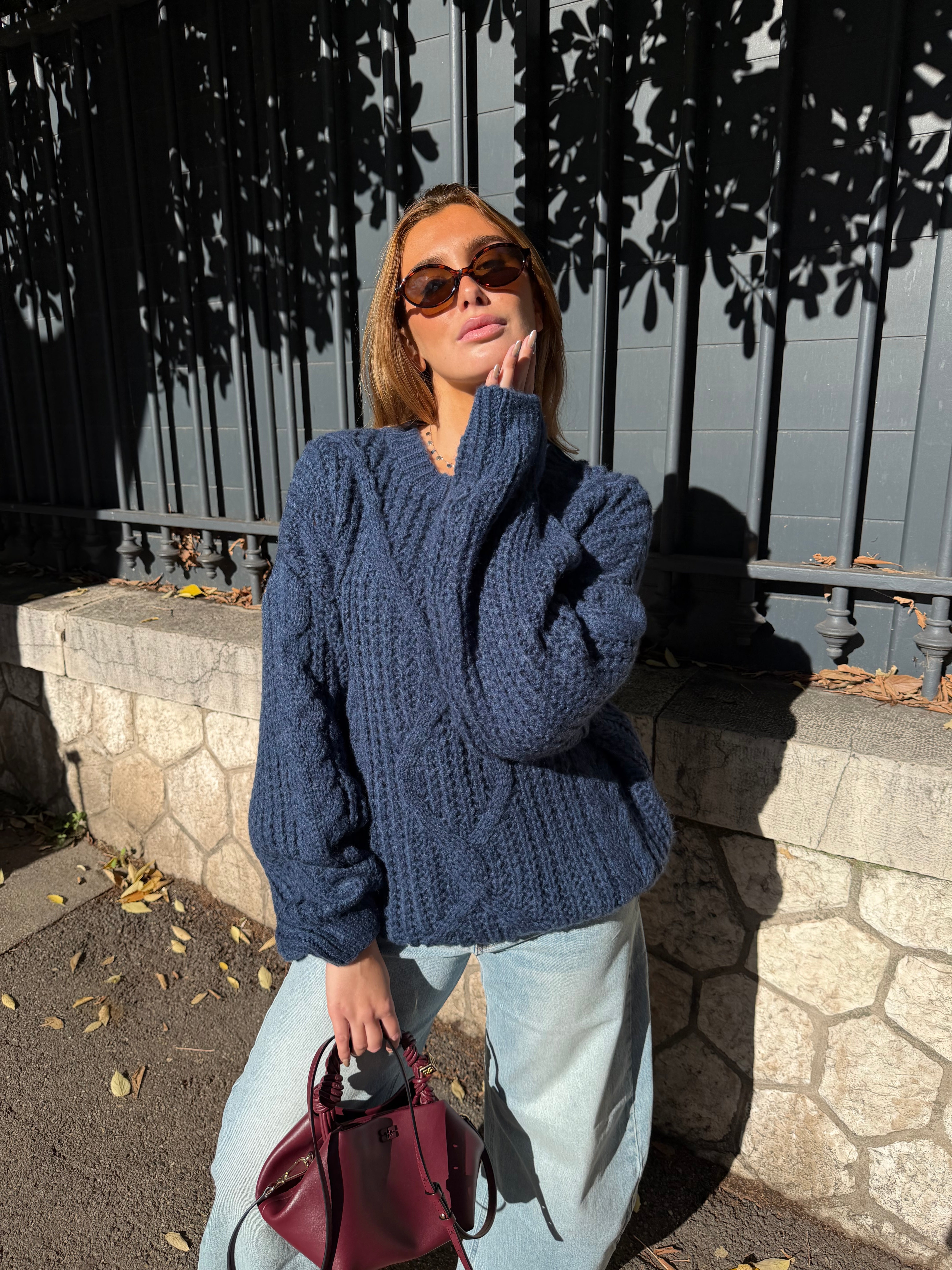 Monica marineblauer Pullover