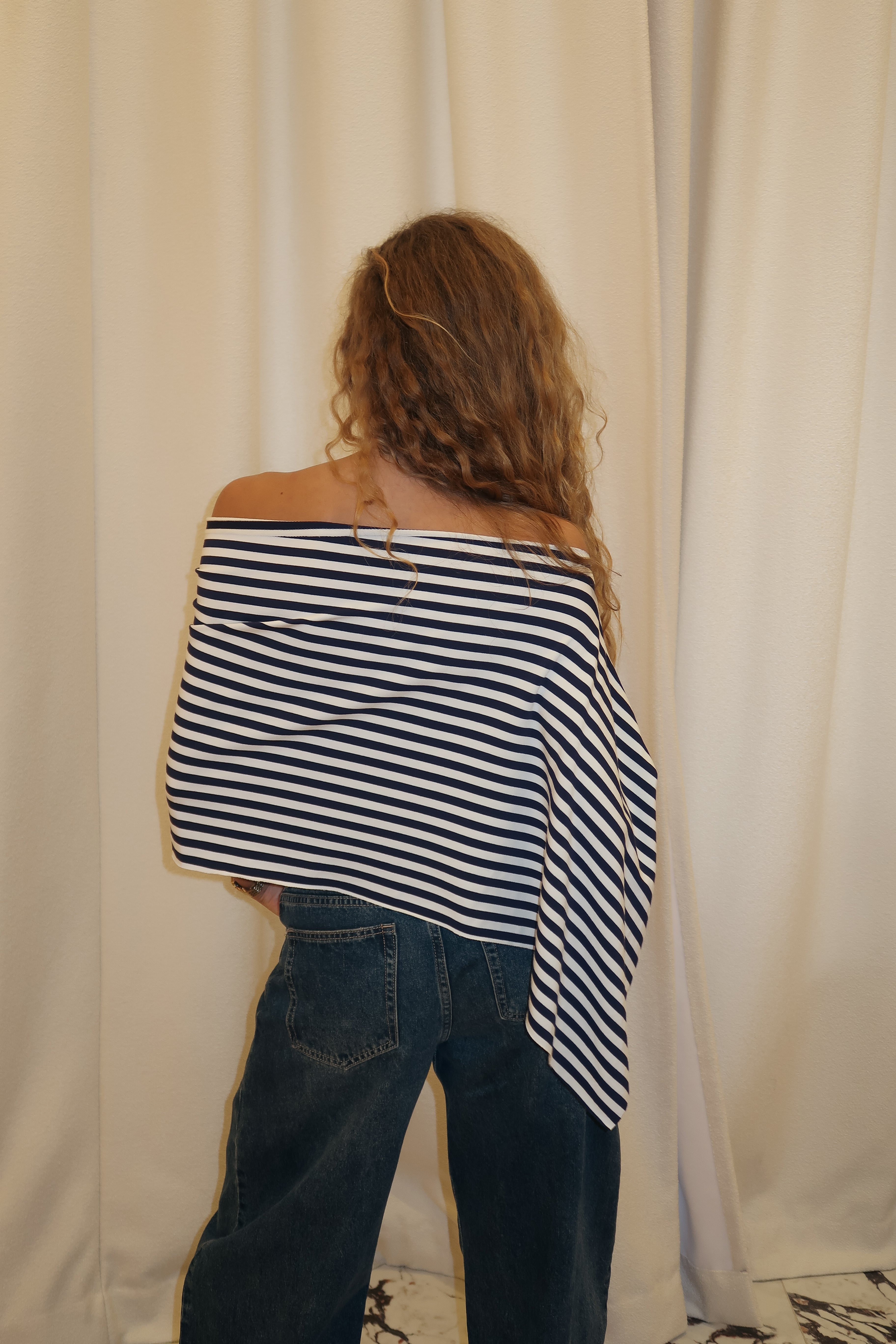 Haut Annick bleu marine et blanc