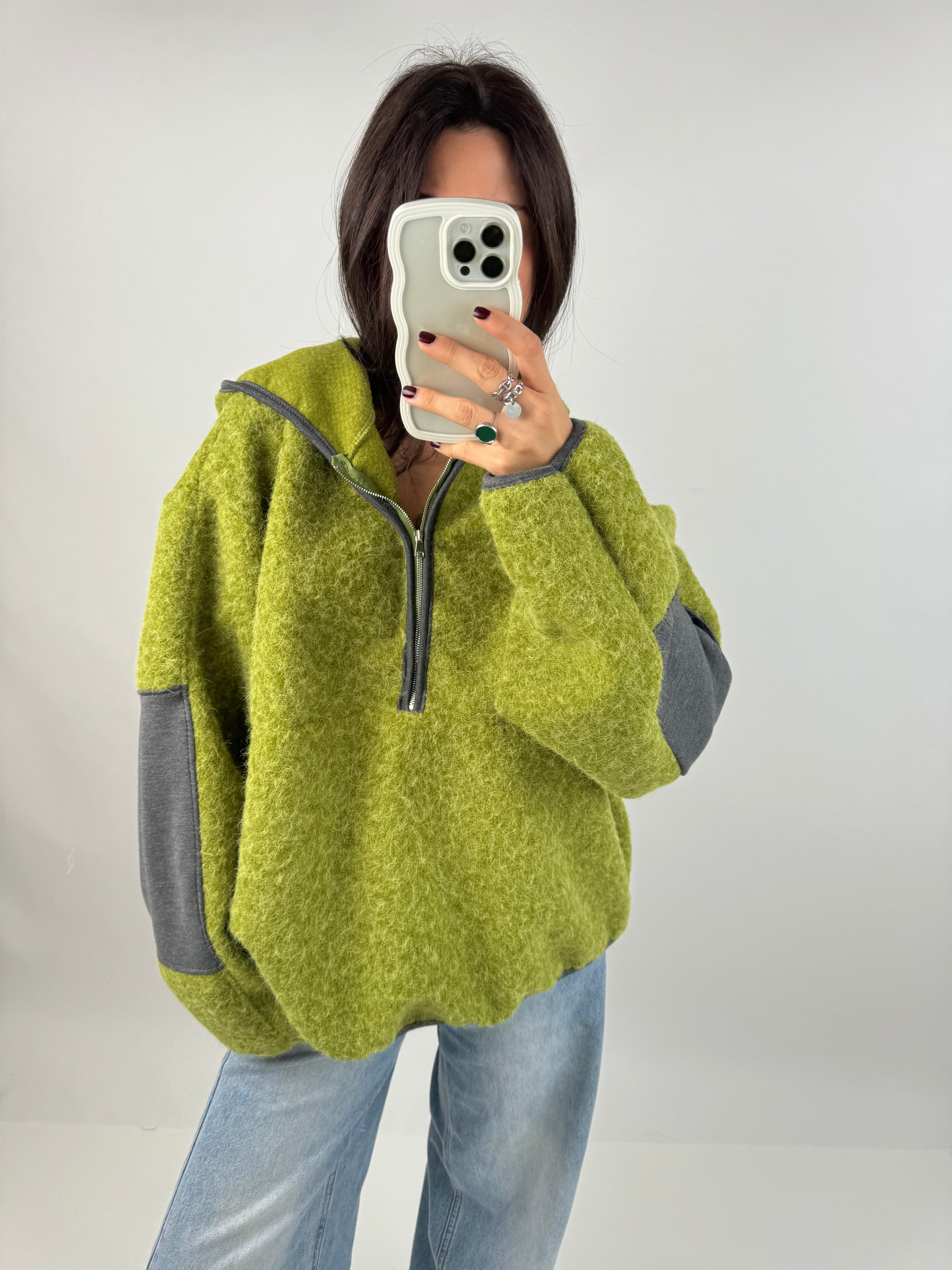 Green Lamia Sweatshirt
