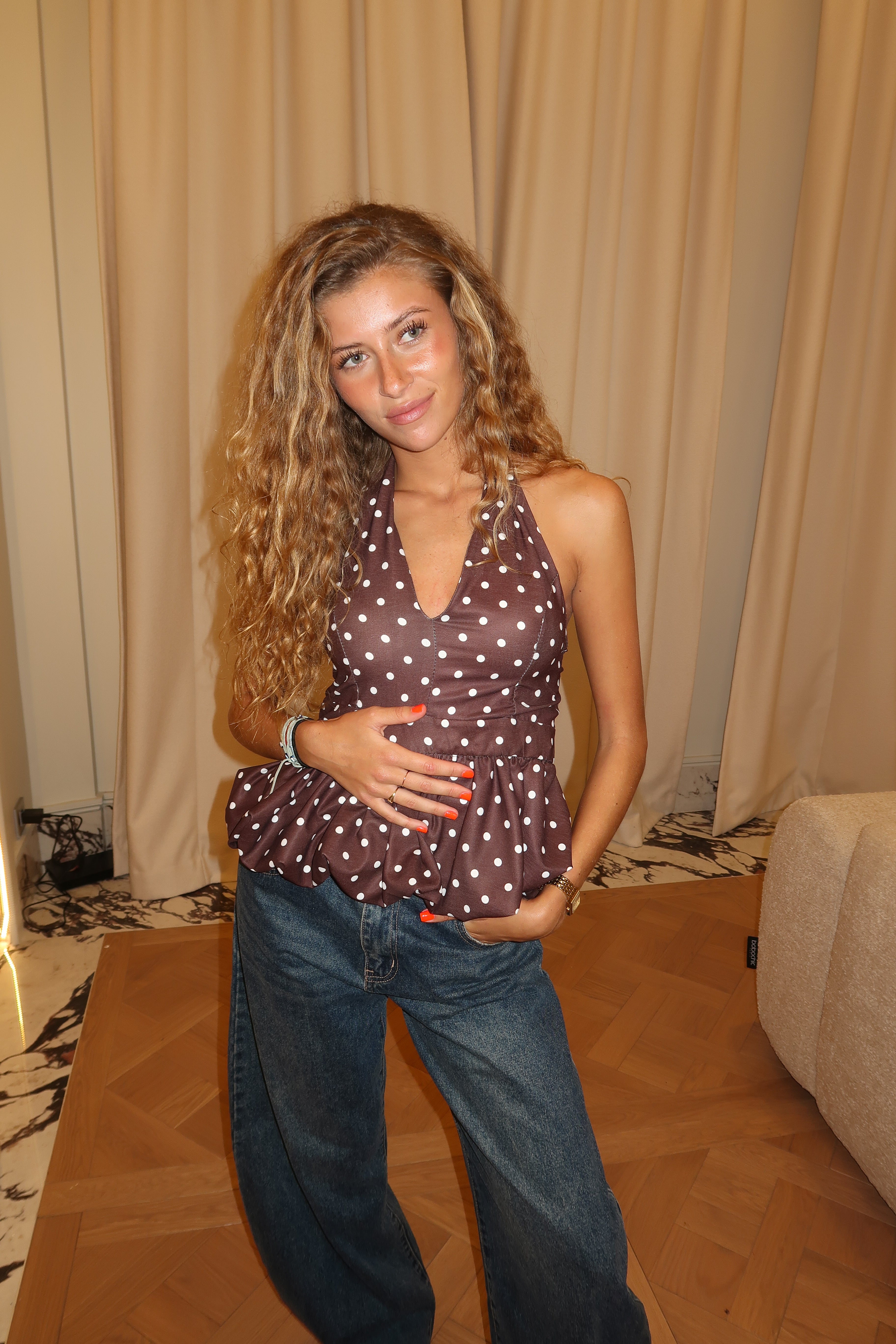 Brun Célia-topp