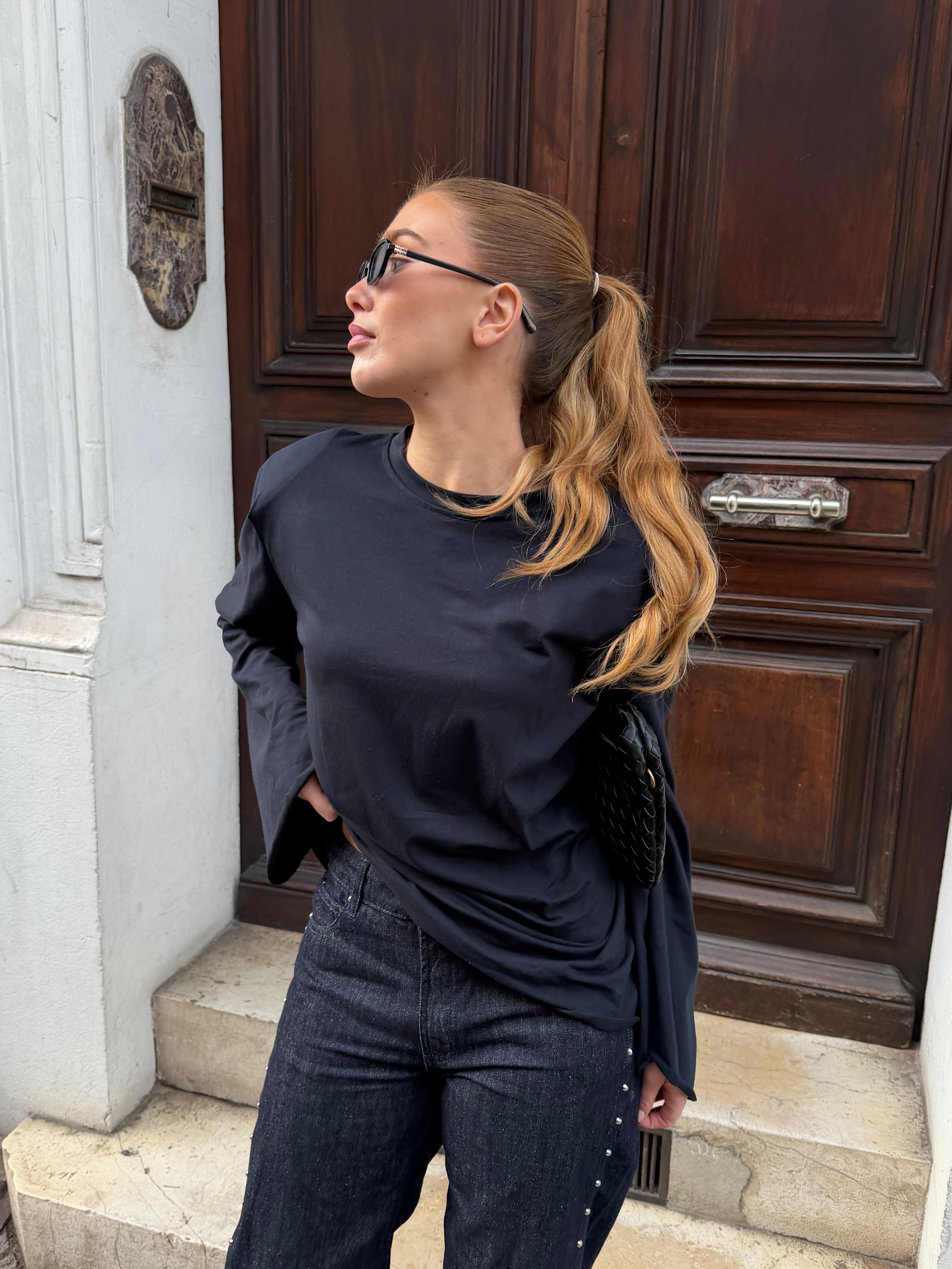 Tee-shirt Anouk bleu marine avec épaulettes