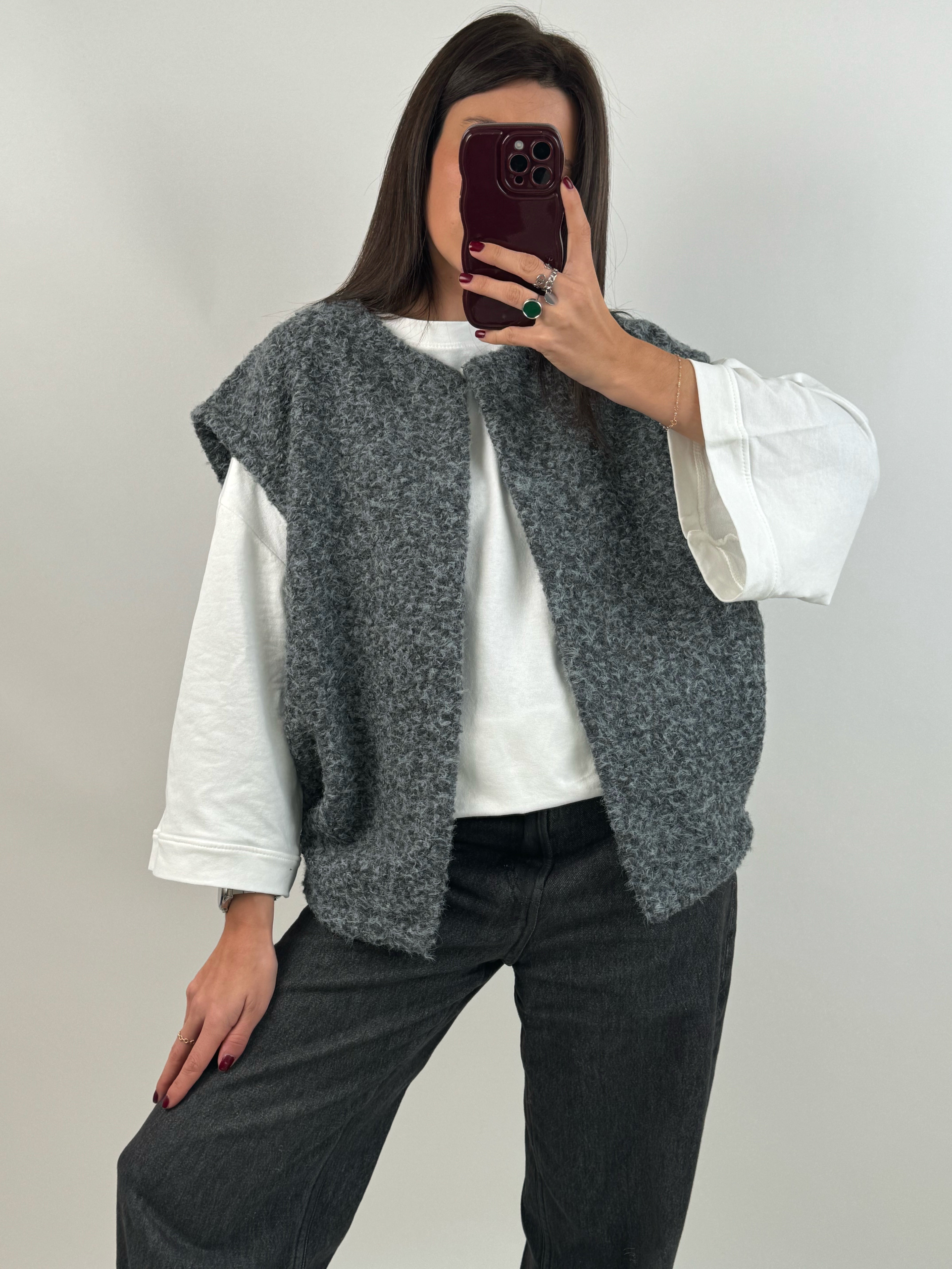 nouvelle_collection 🔥 Gilet sans manches garçon 👦 de chez orchestra Taille : 4 ans jusqu'à 12 ans Prix 🏆 2000 Da Soyez les bienvenus