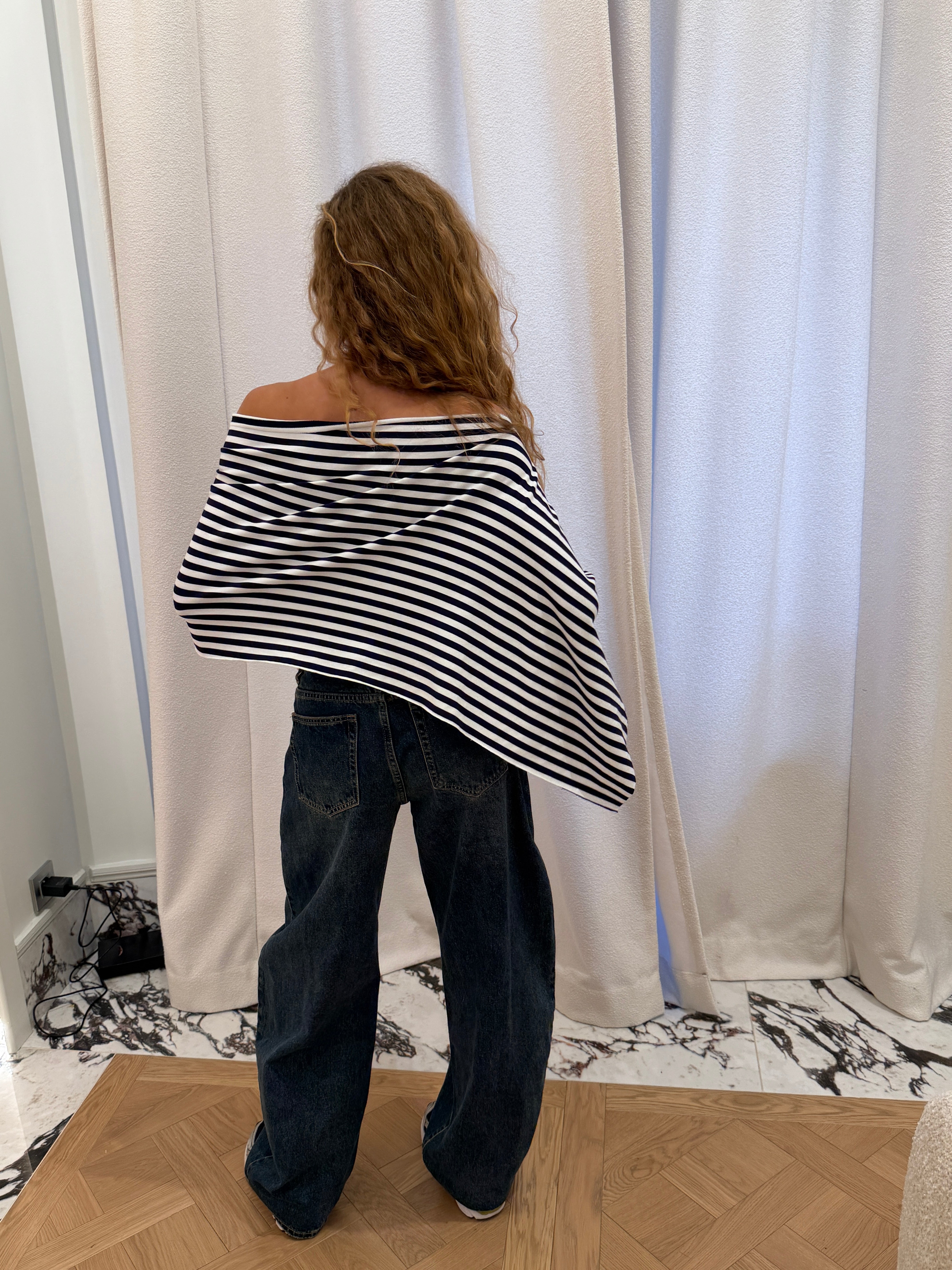 Haut Annick bleu marine et blanc