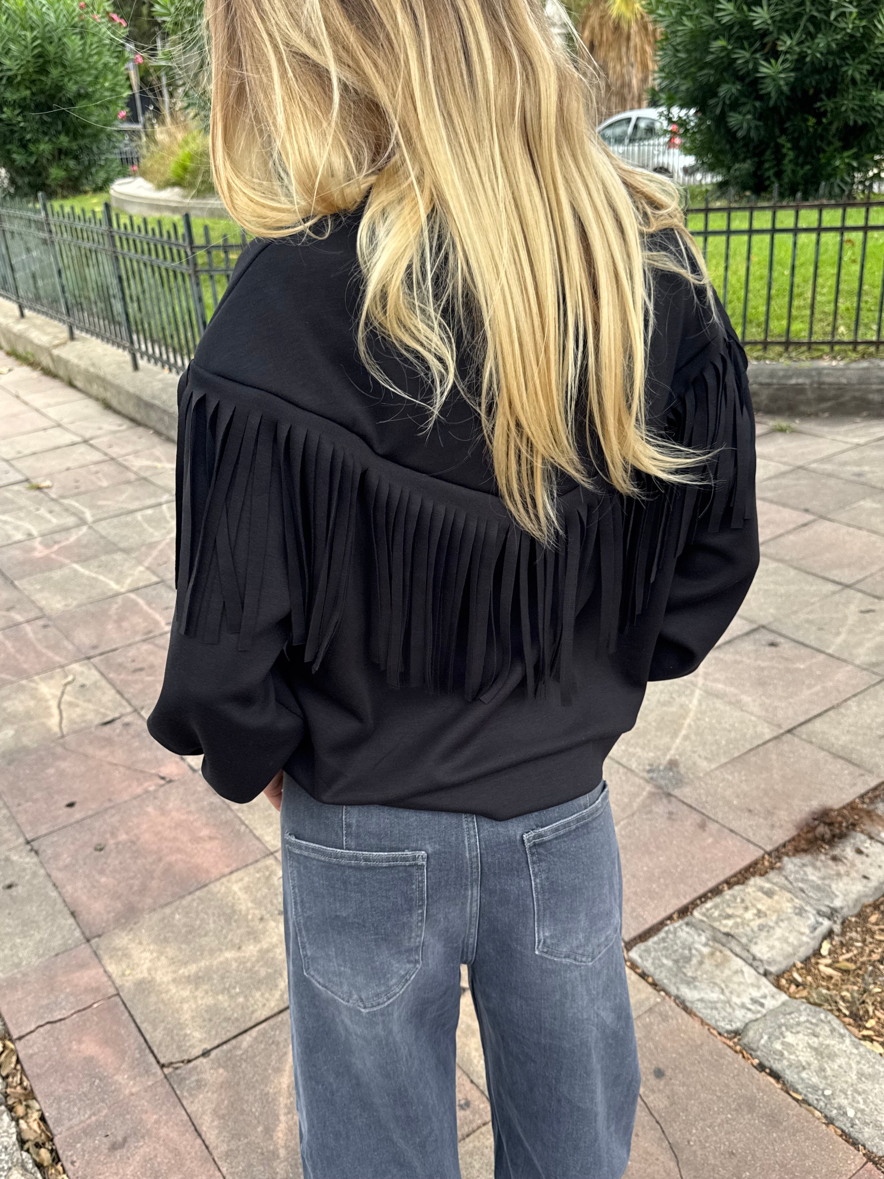 Sudadera negra Lydia