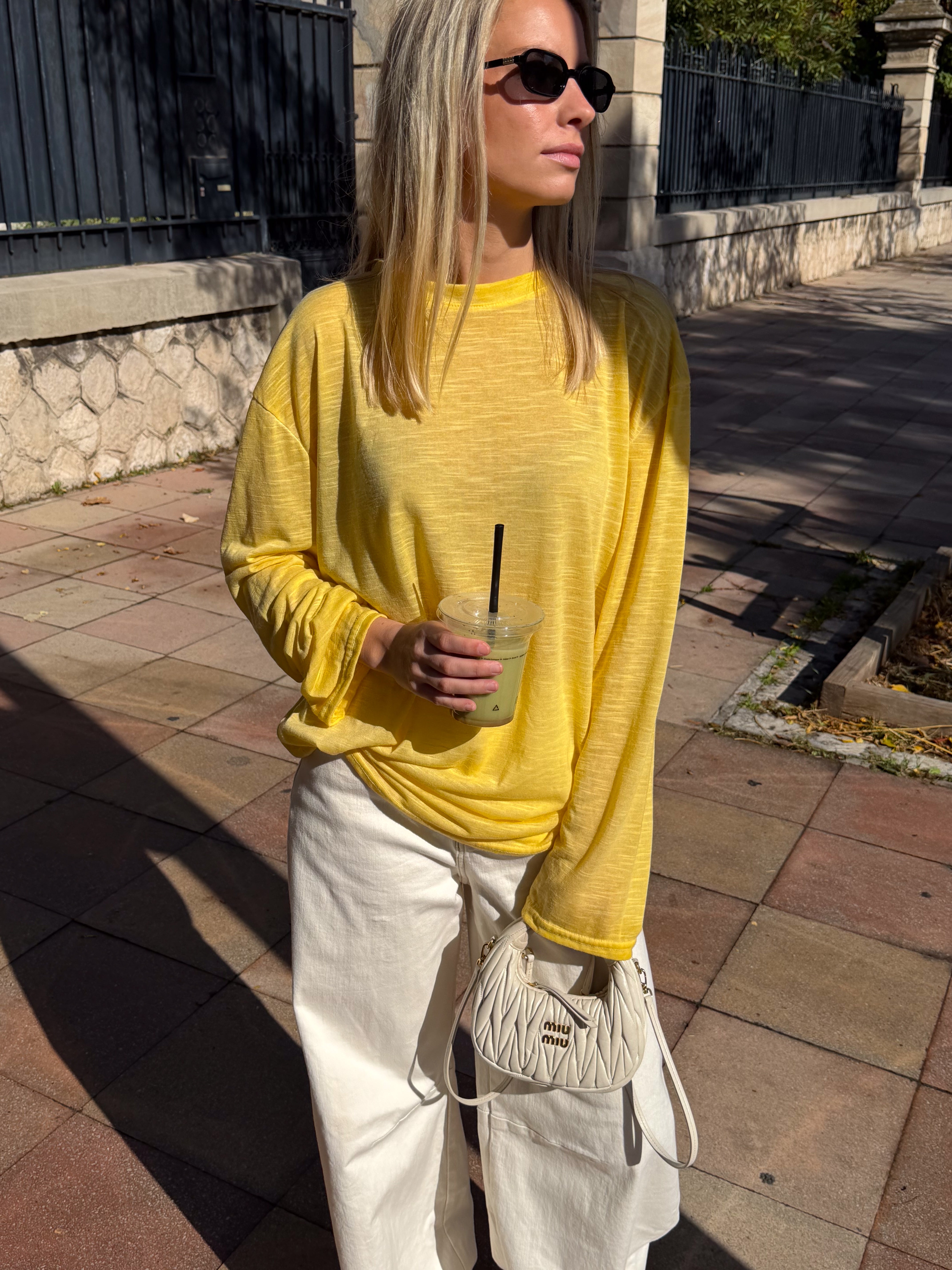 Yellow Colomba T-shirt
