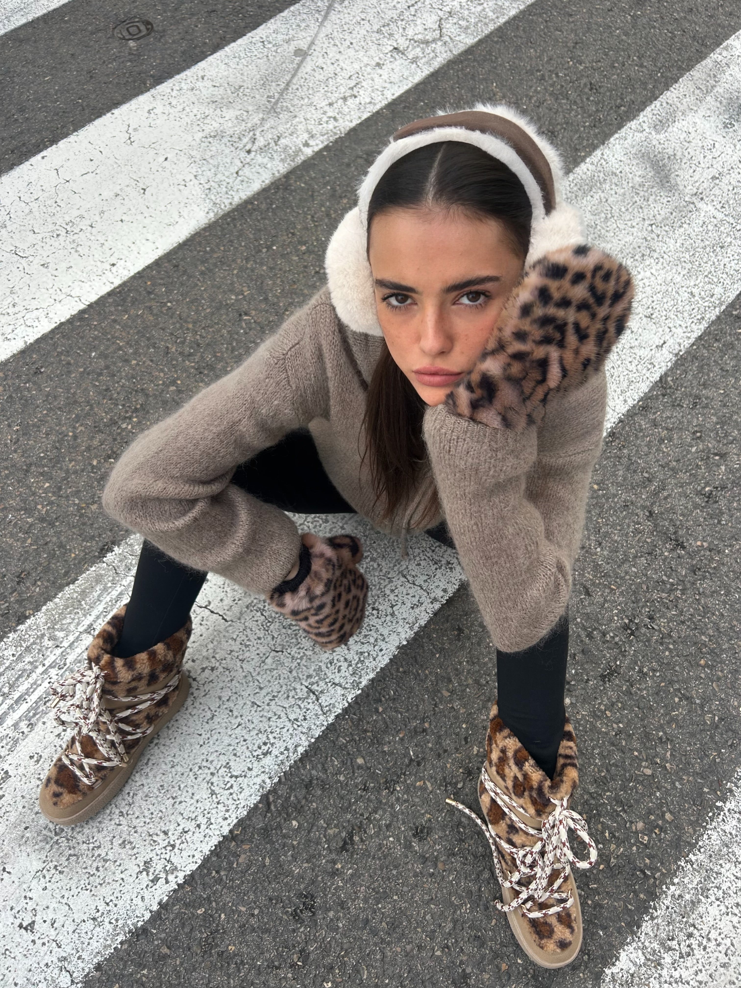 Leopard mittens