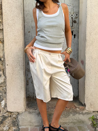 Hosen und Shorts