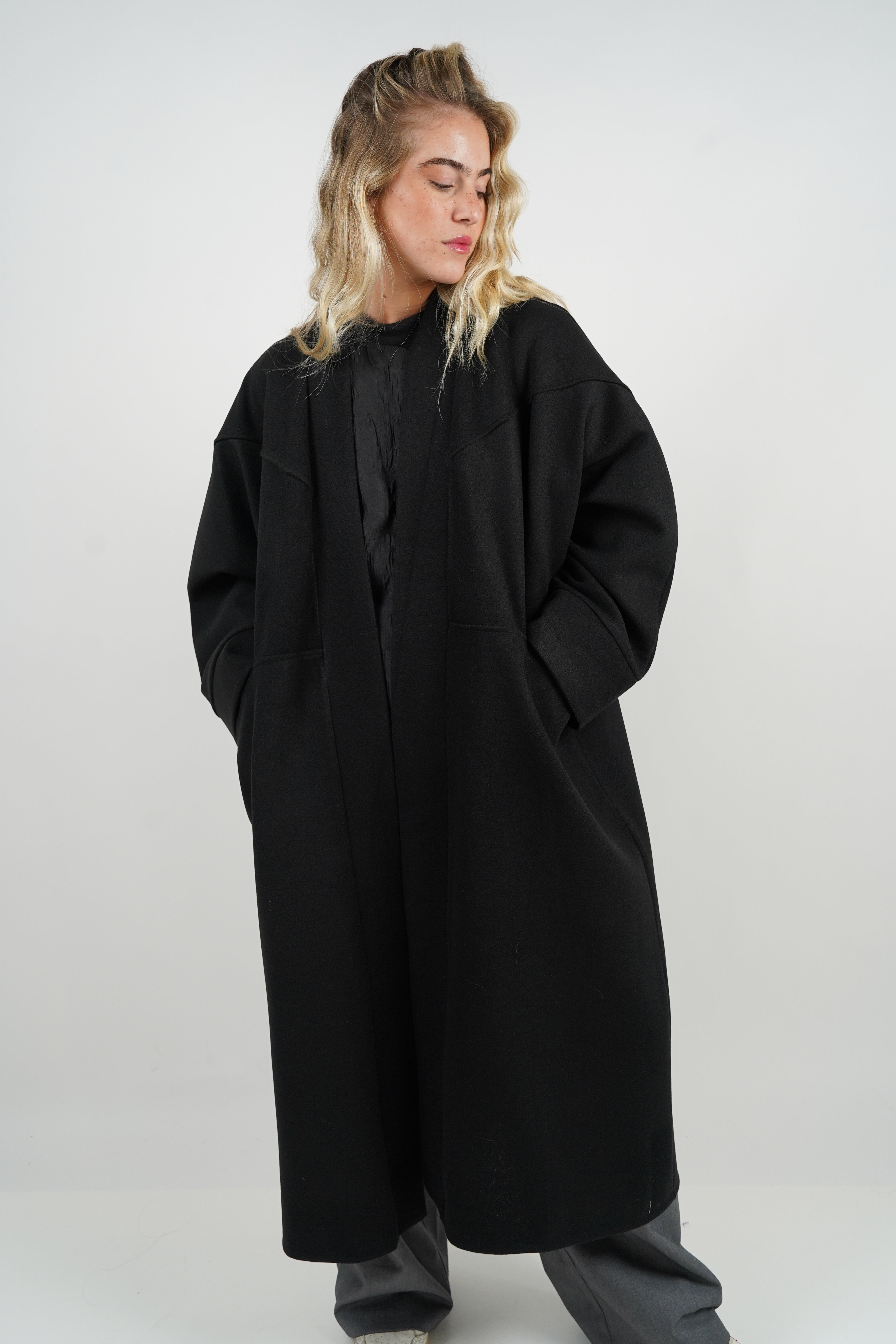 Lya black coat