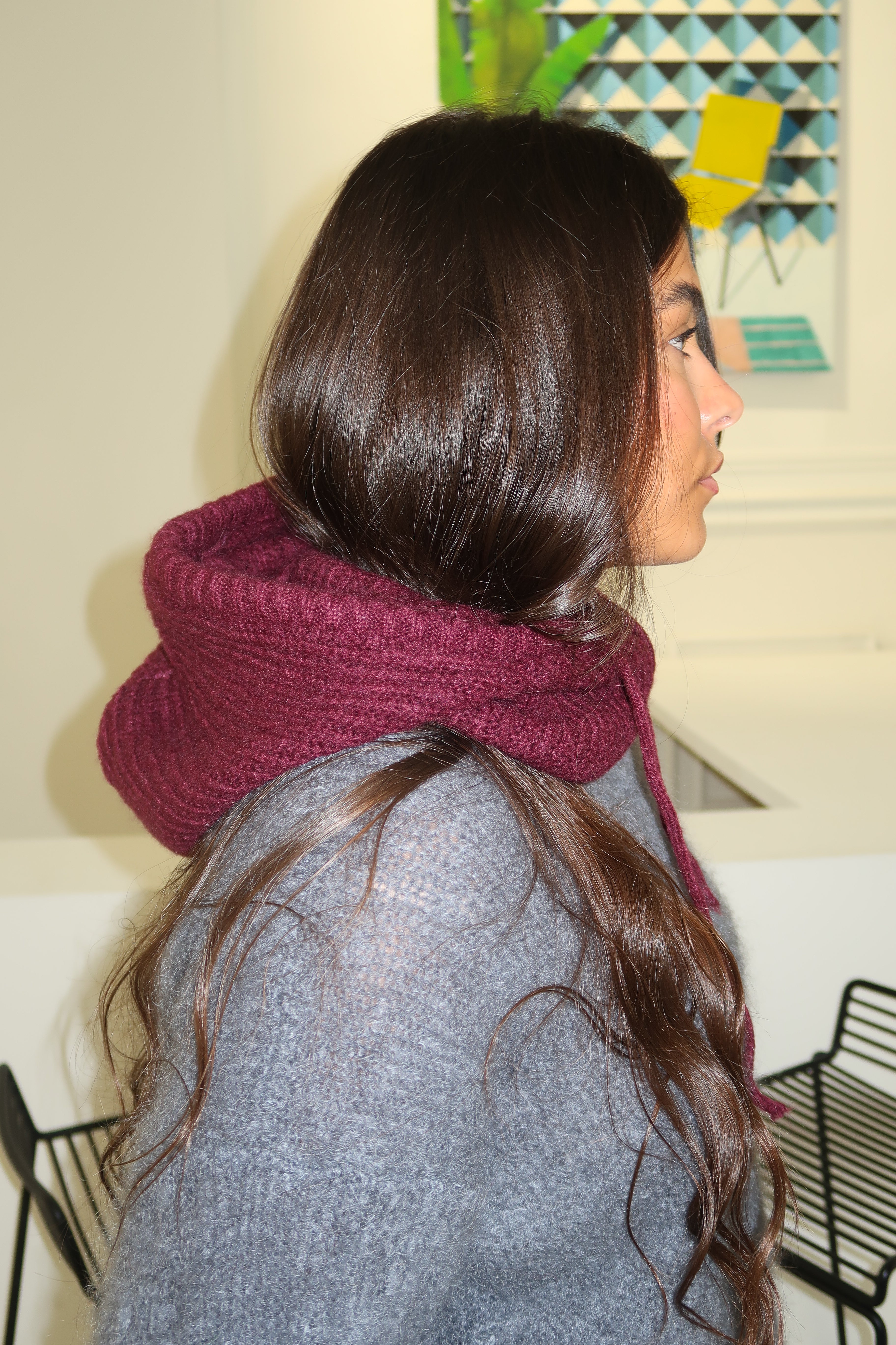 Burgunderrote Sturmhaube Diana