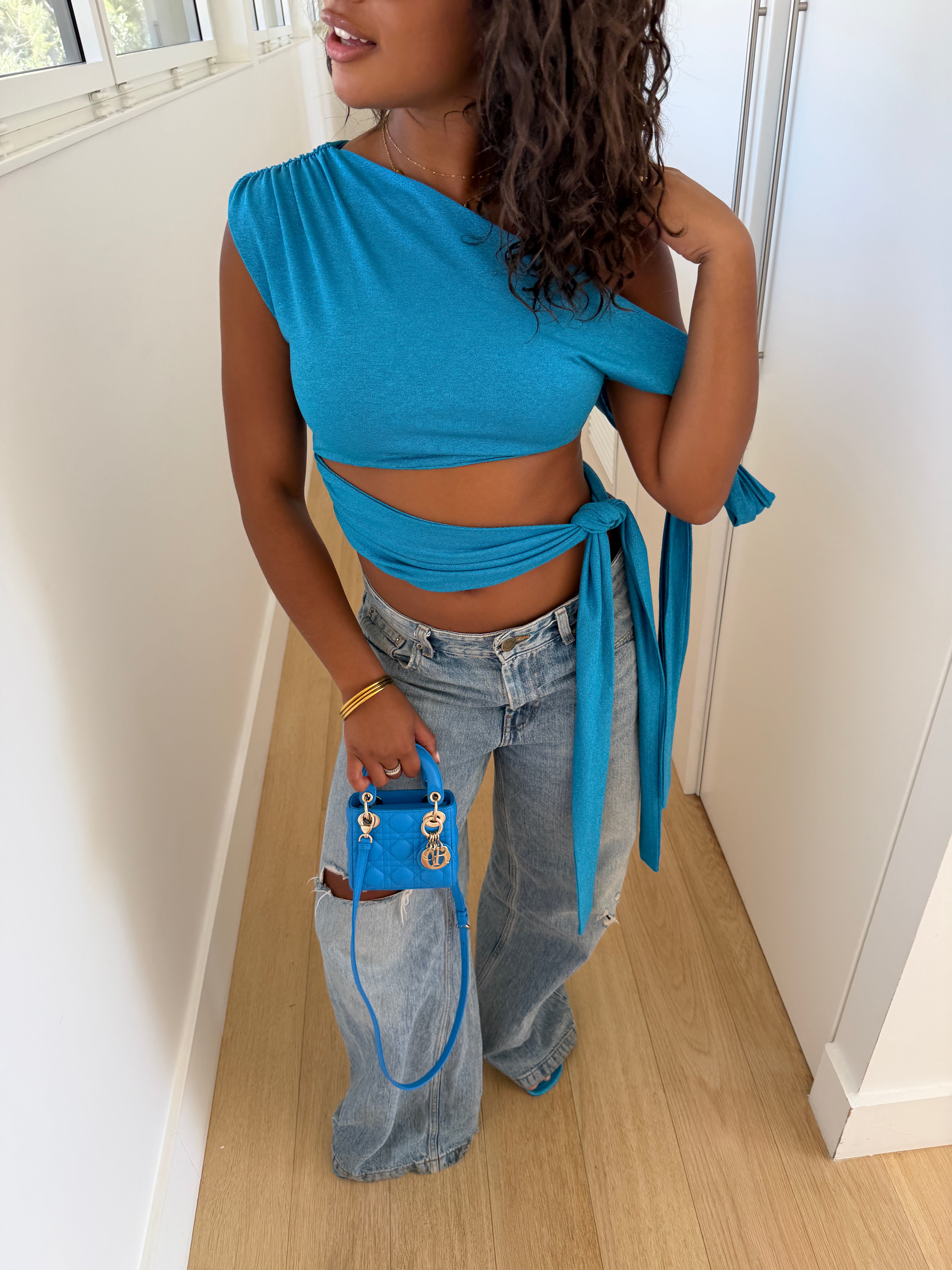 Top Avery albastru