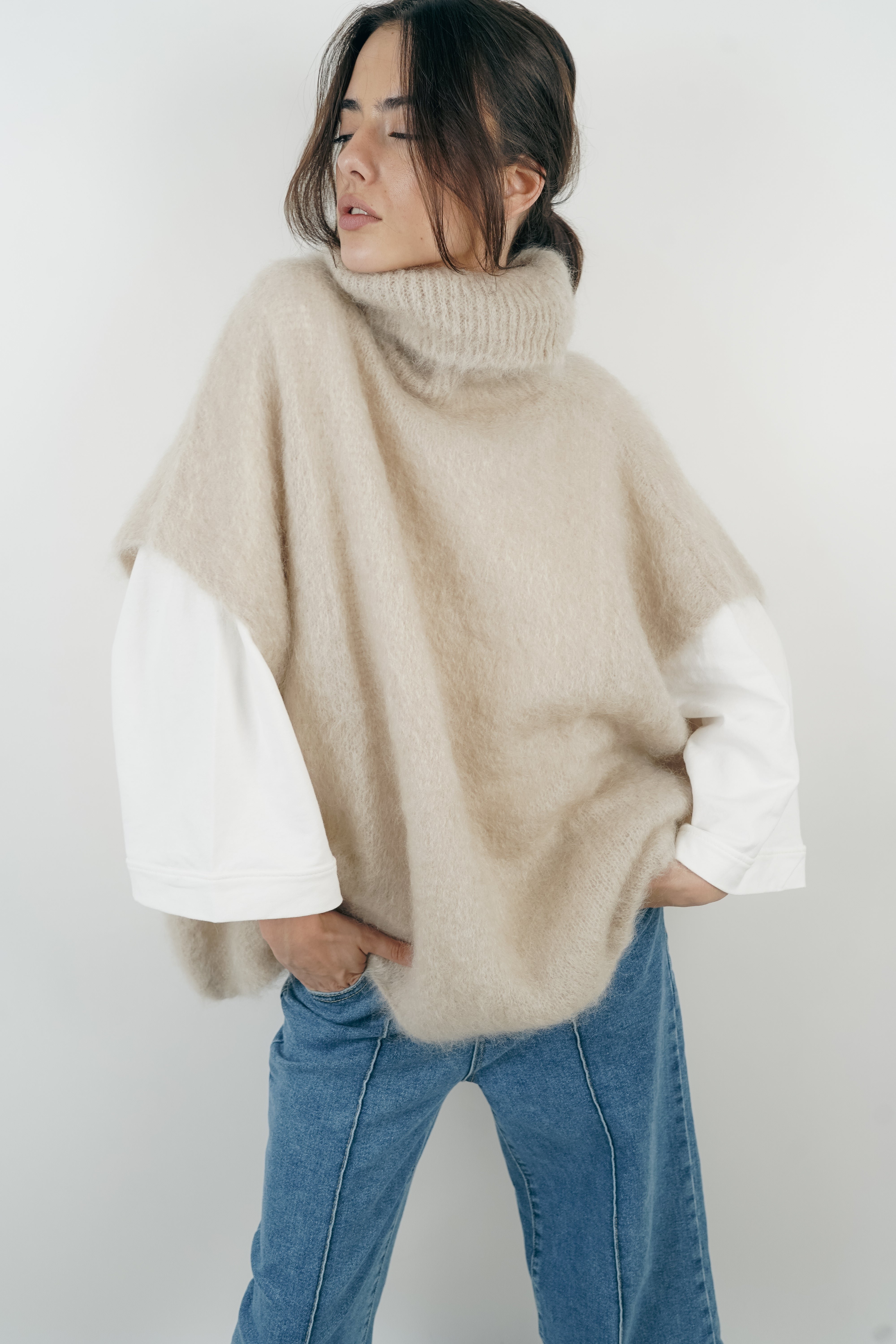 Beigefarbener Mohairpullover von Pietra