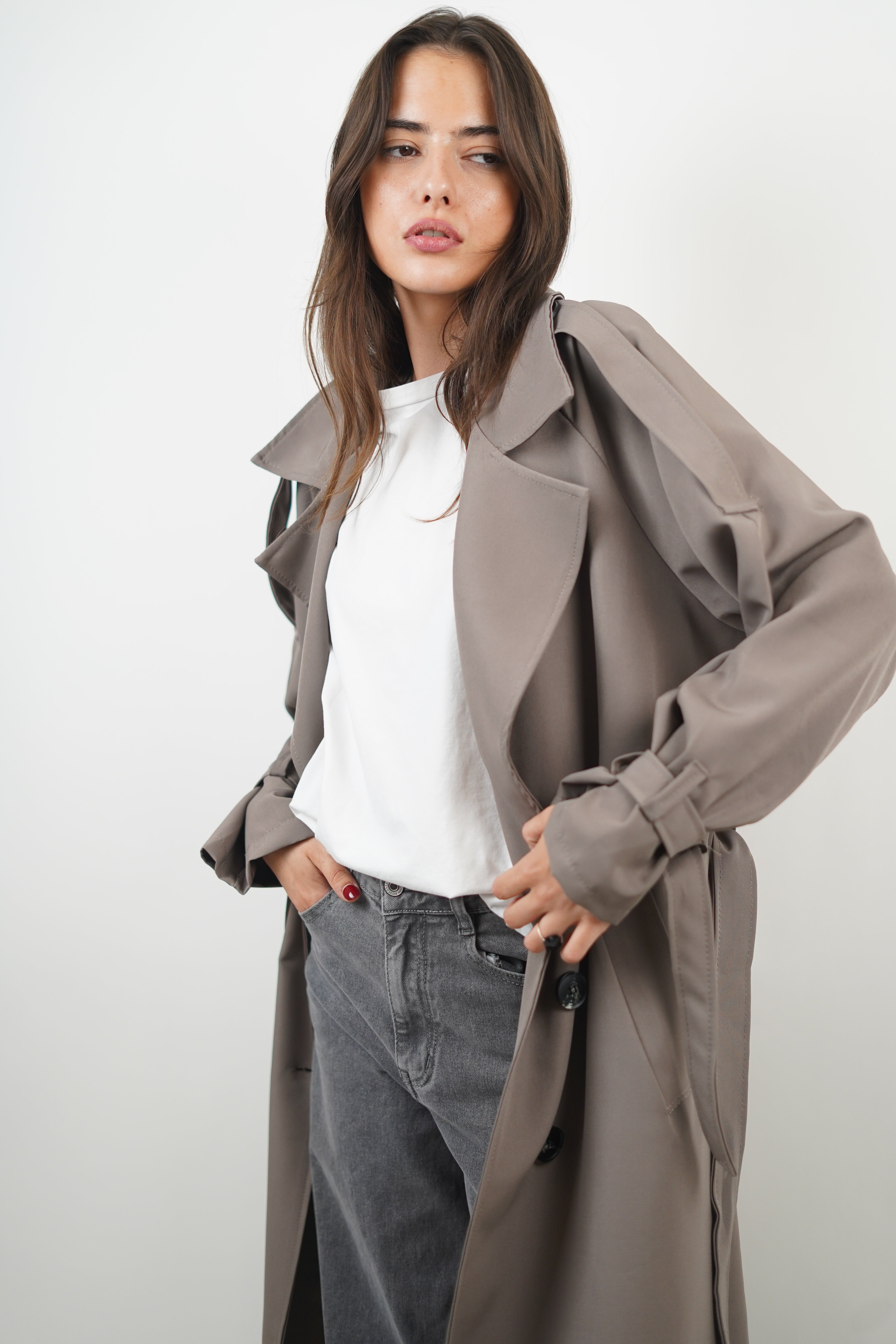 Lola taupefarbener Trenchcoat