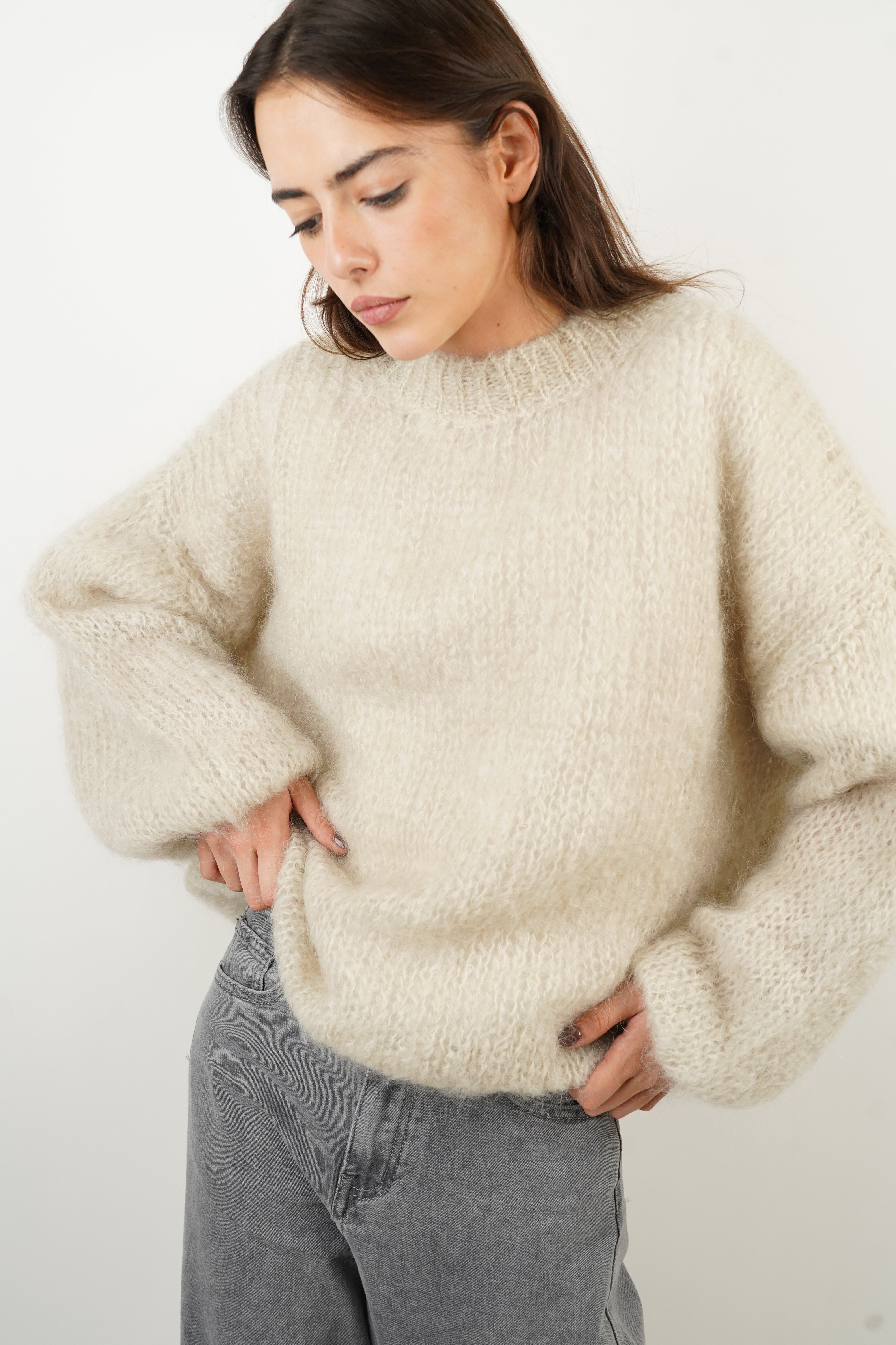 Beigefarbener Mohairpullover von Dina