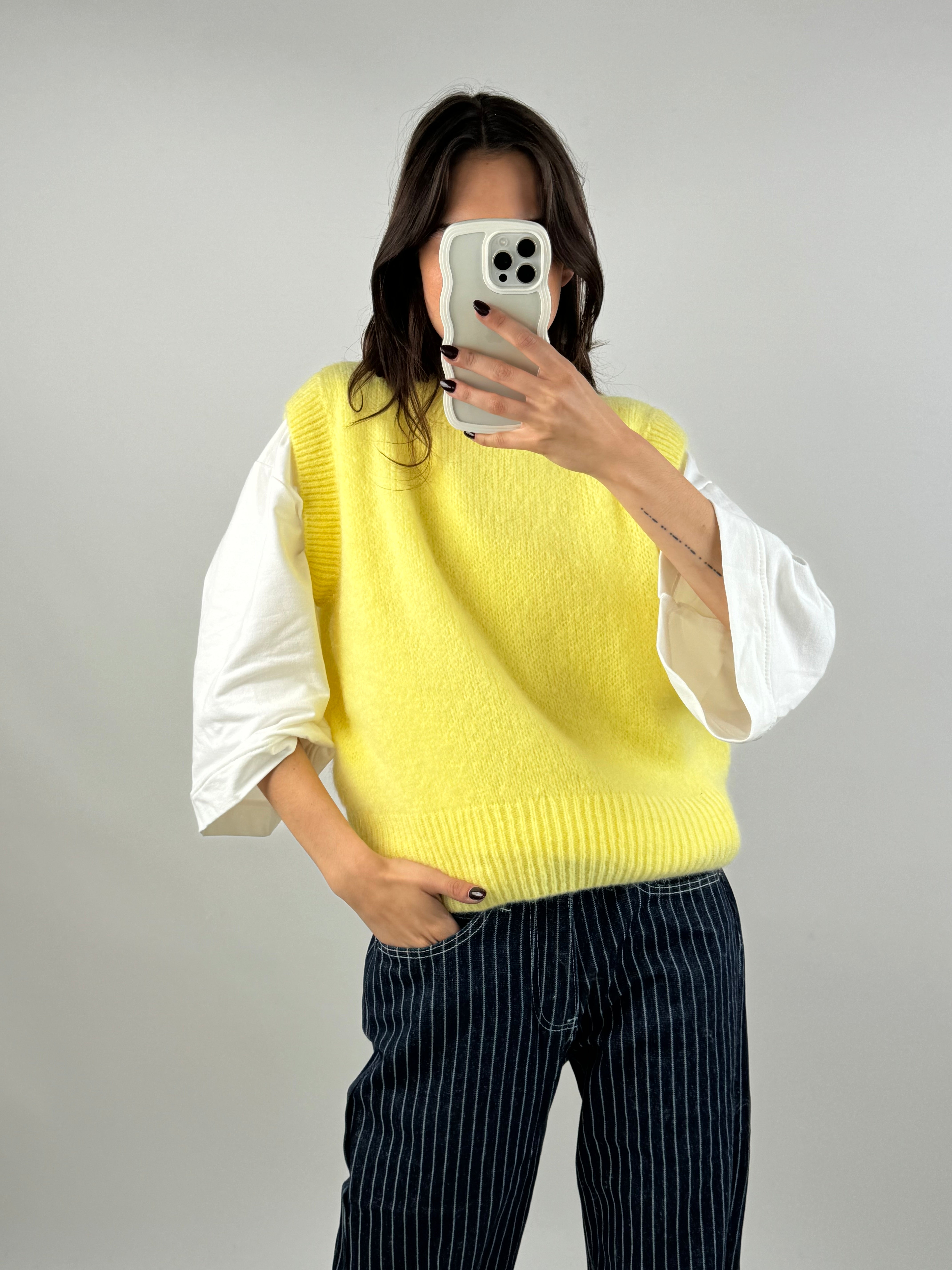 Romy yellow sweater