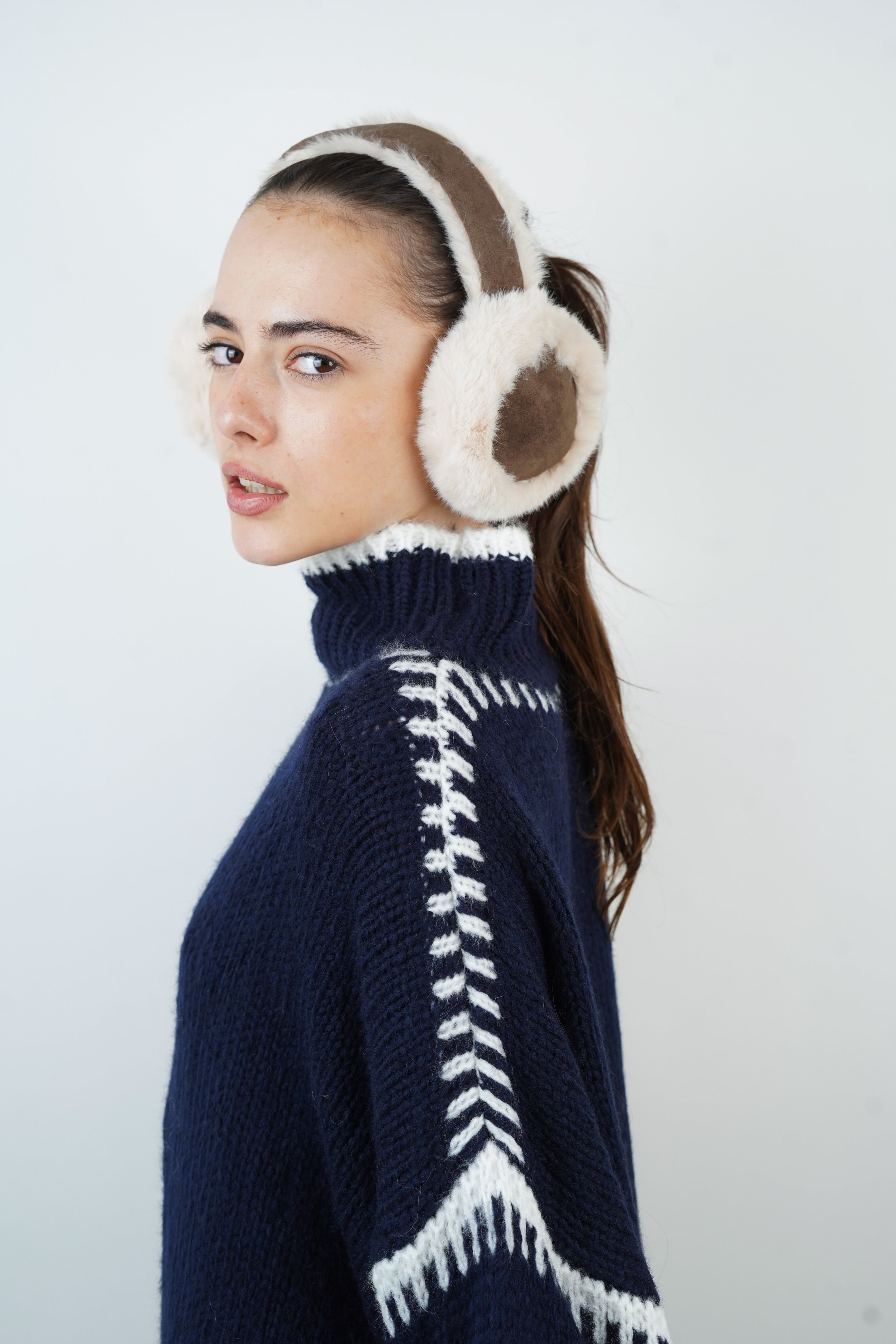 Lena taupe earmuffs