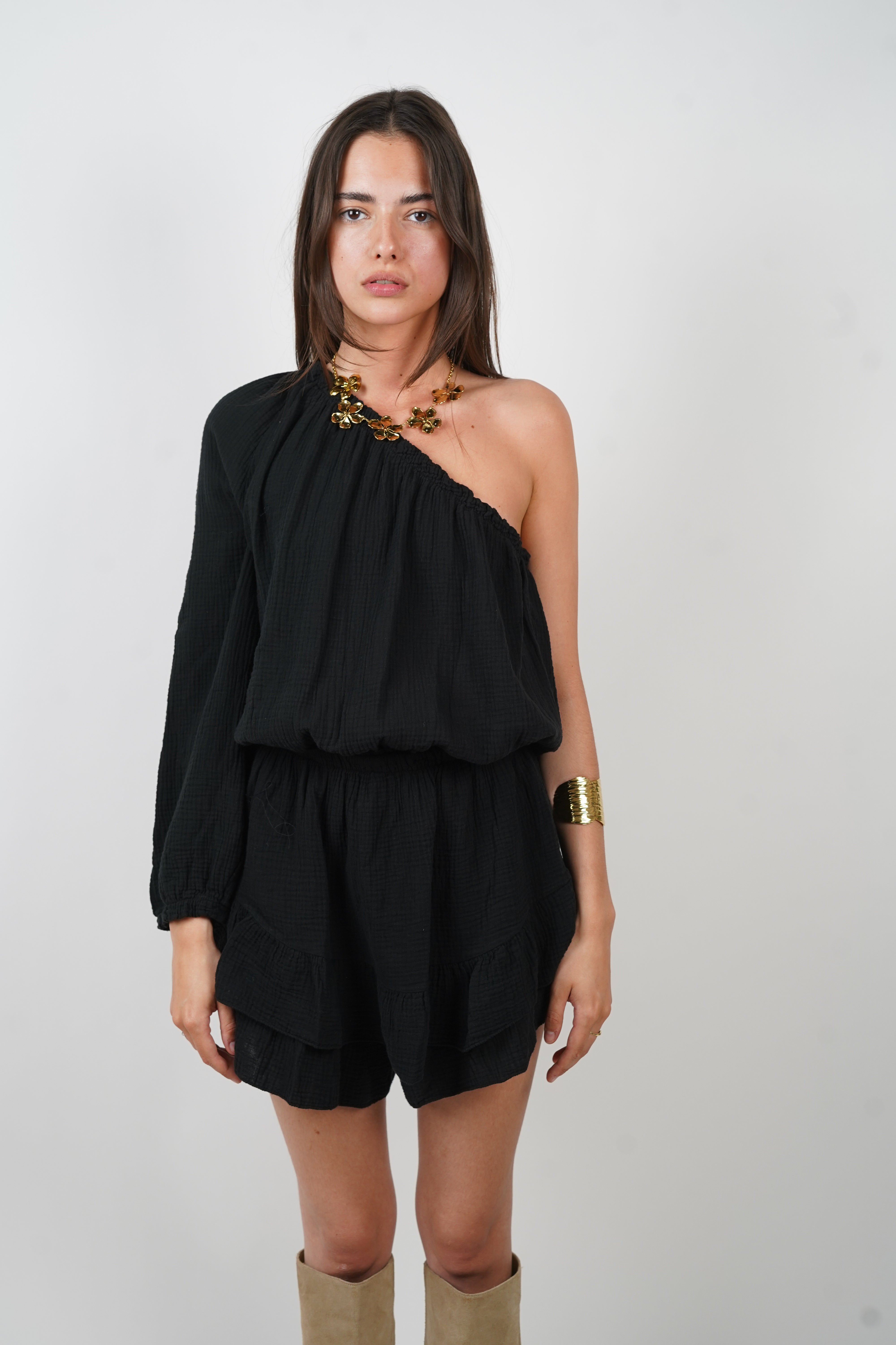 Lia schwarzer Playsuit