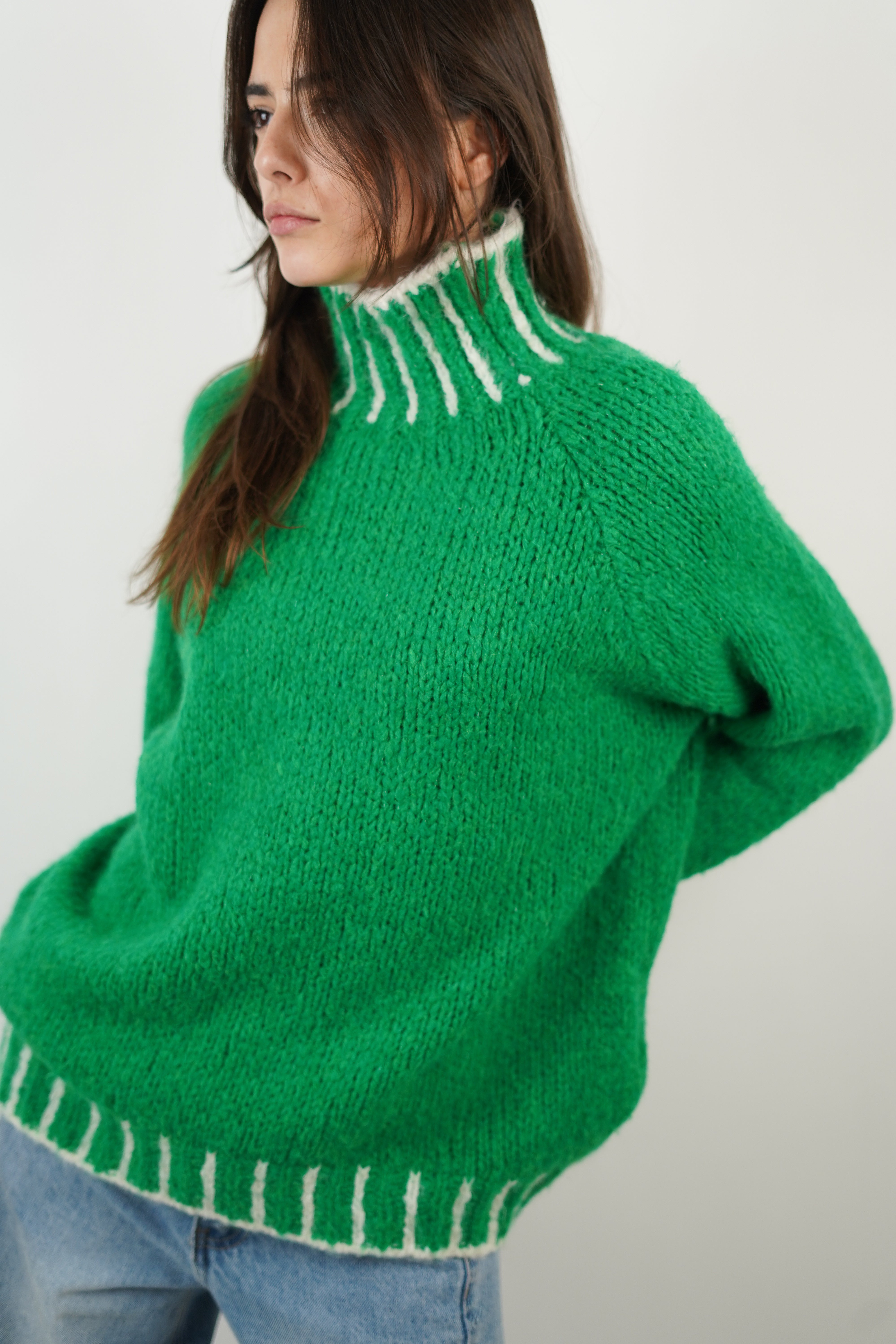 Gena green sweater