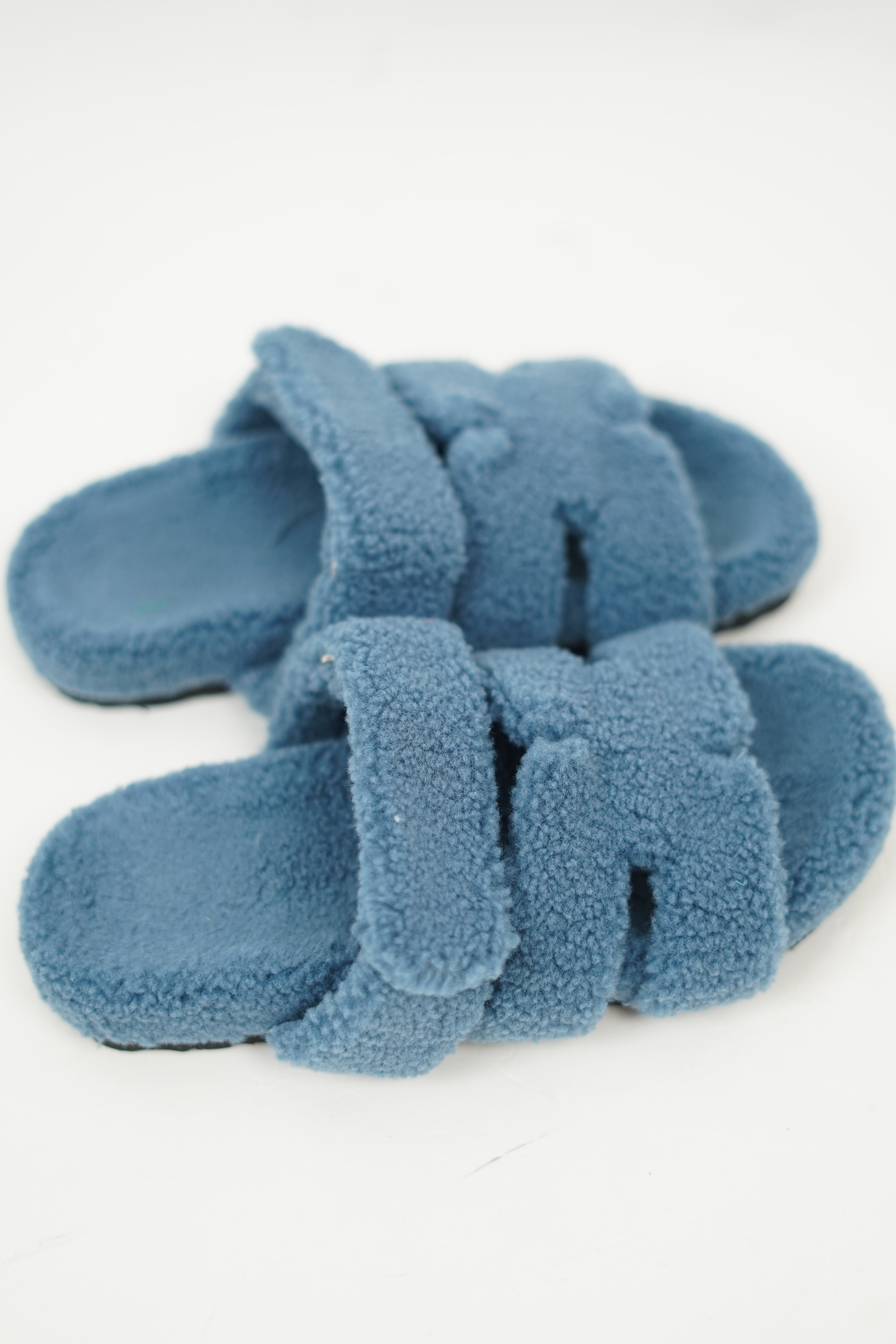 Blue furry sandals 