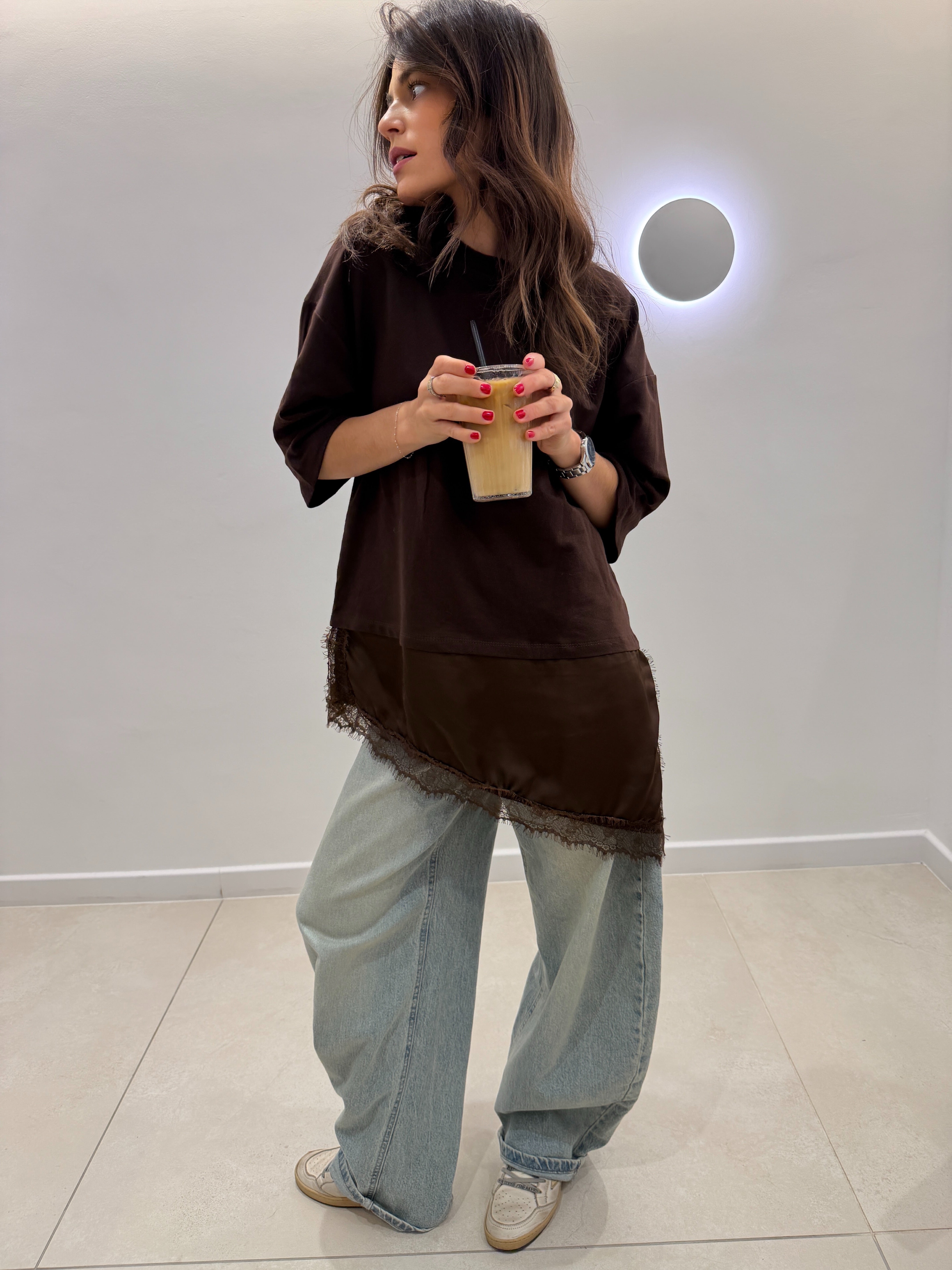 Brown Lizzie T-shirt