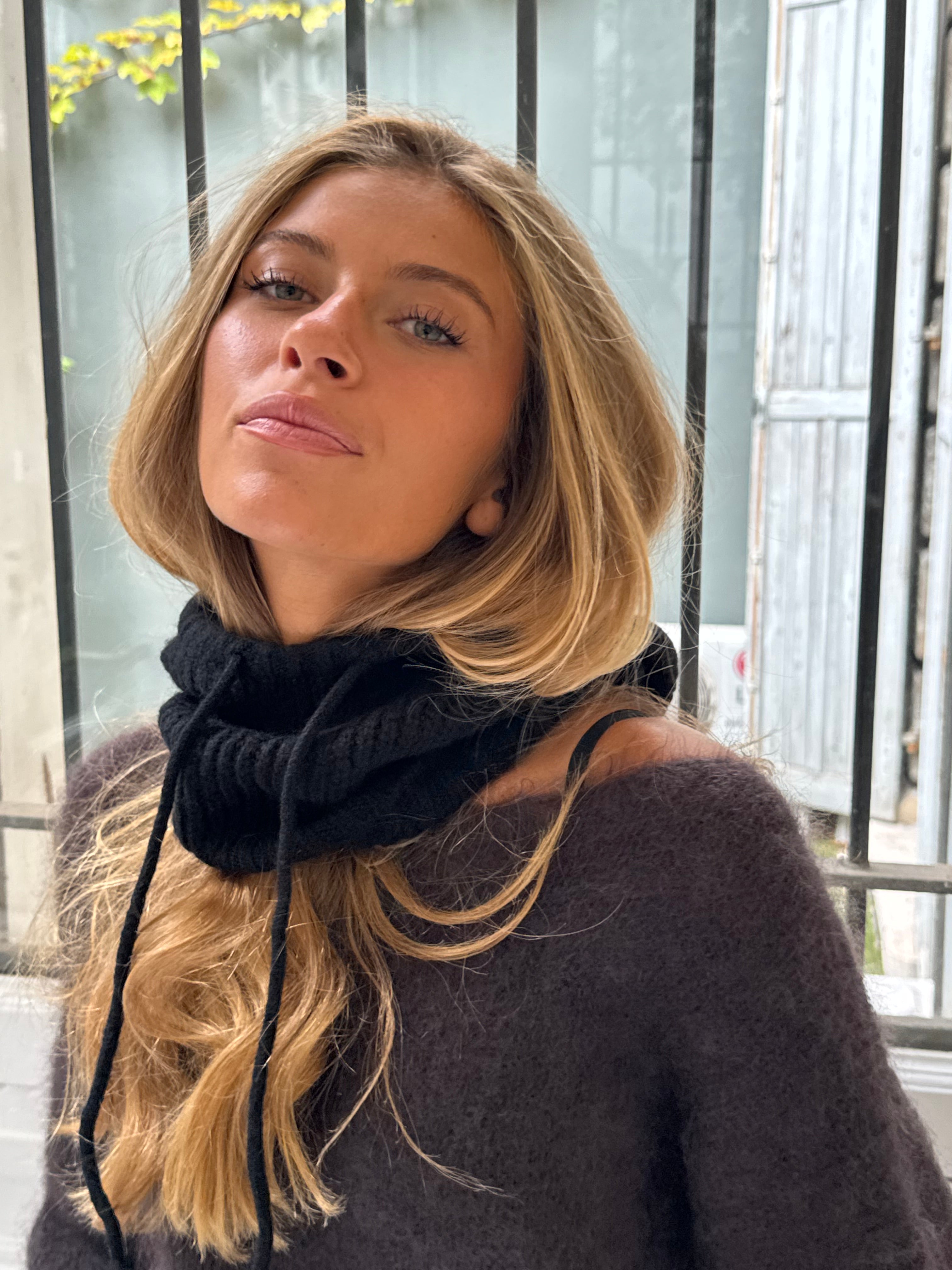 Schwarze Diana-Sturmhaube