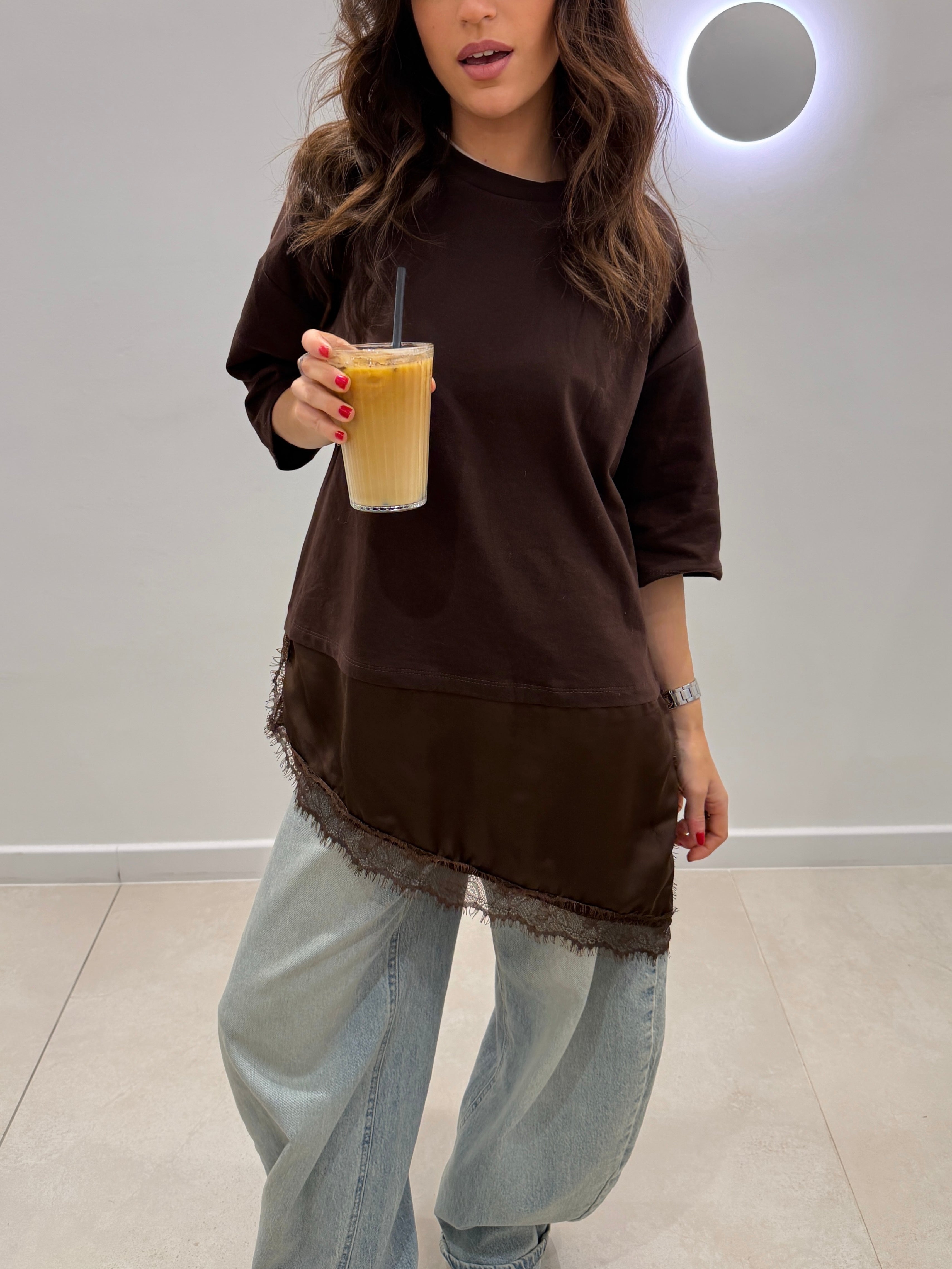 Brown Lizzie T-shirt