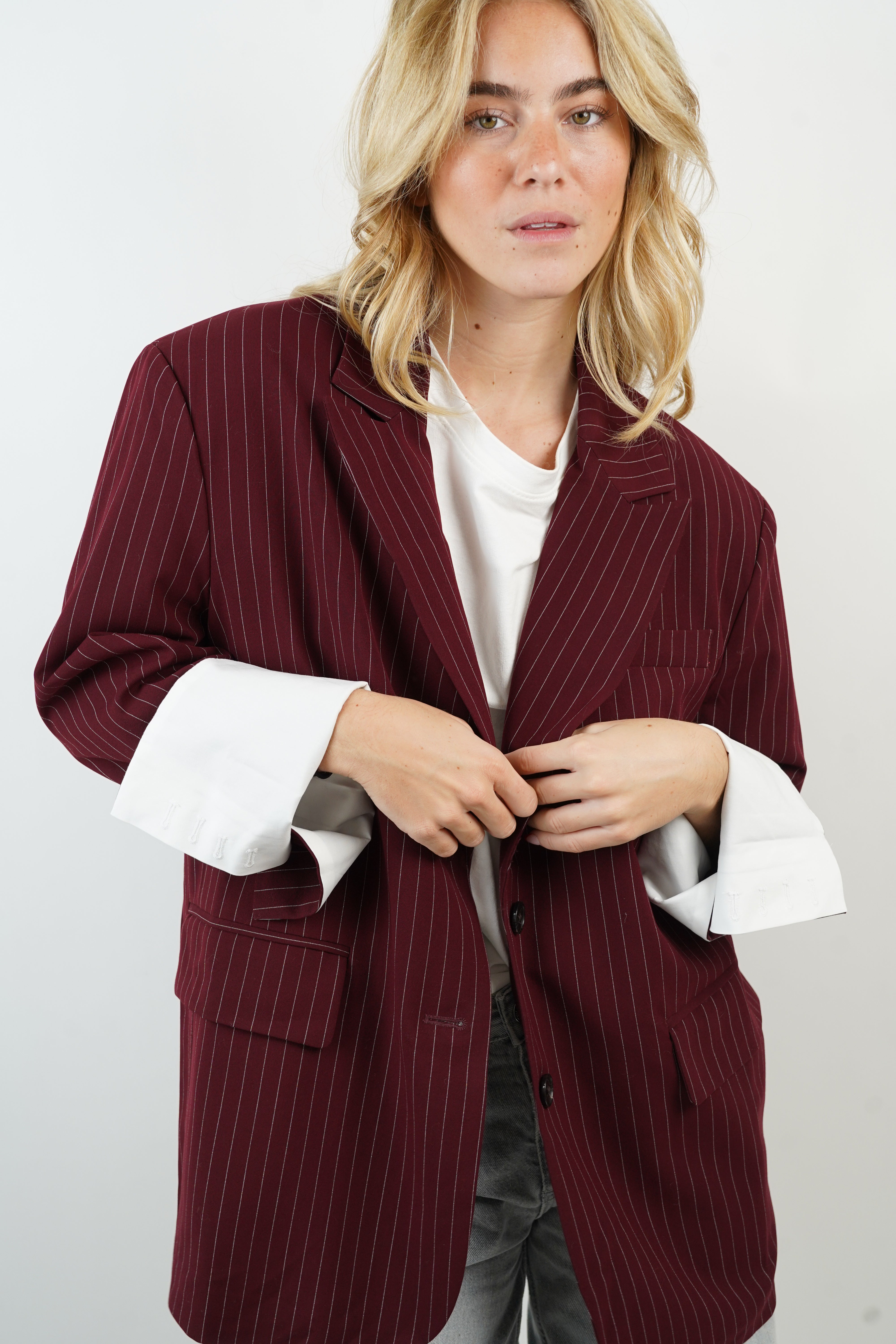 Sia striped burgundy blazer