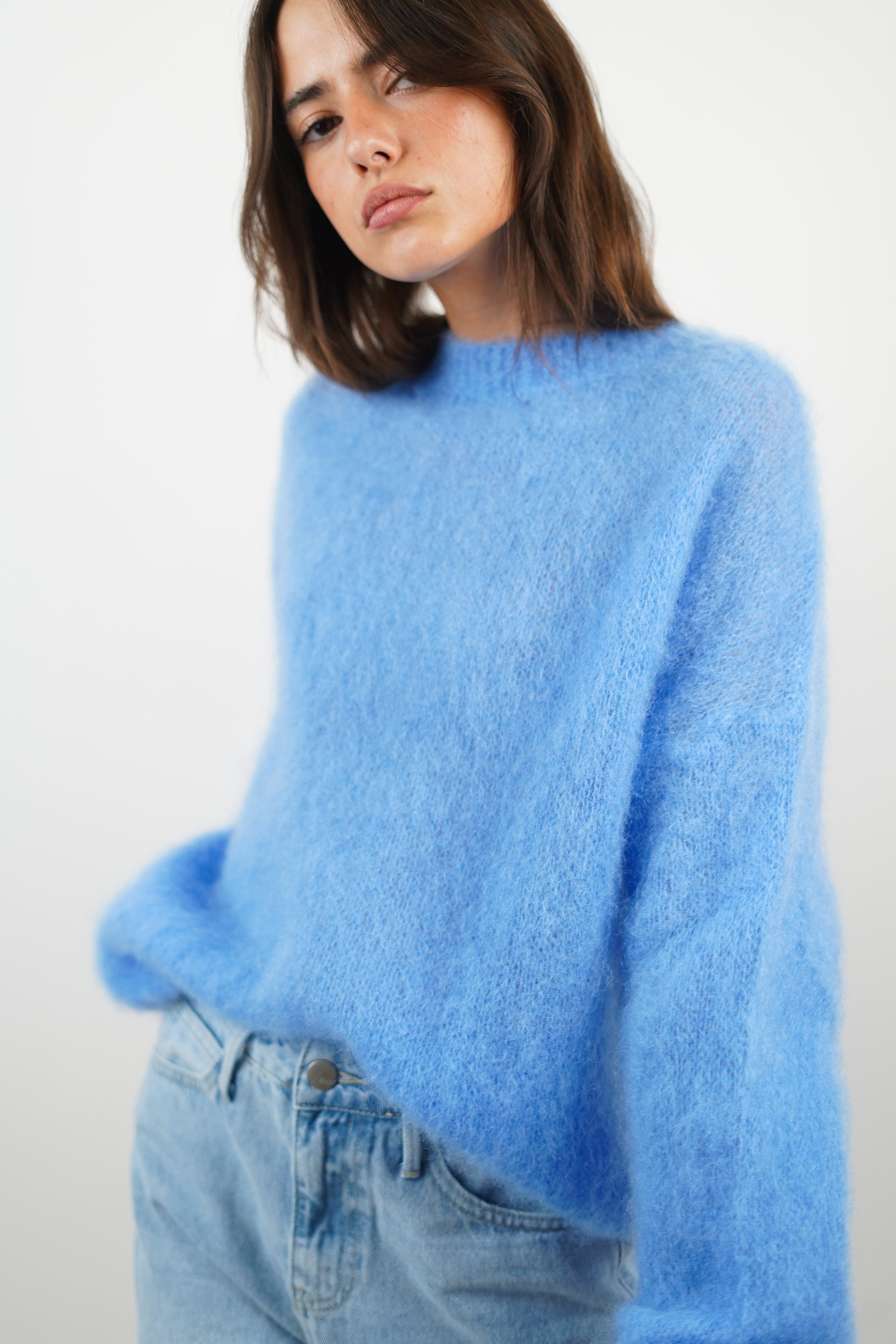 Lucie blauer Mohairpullover