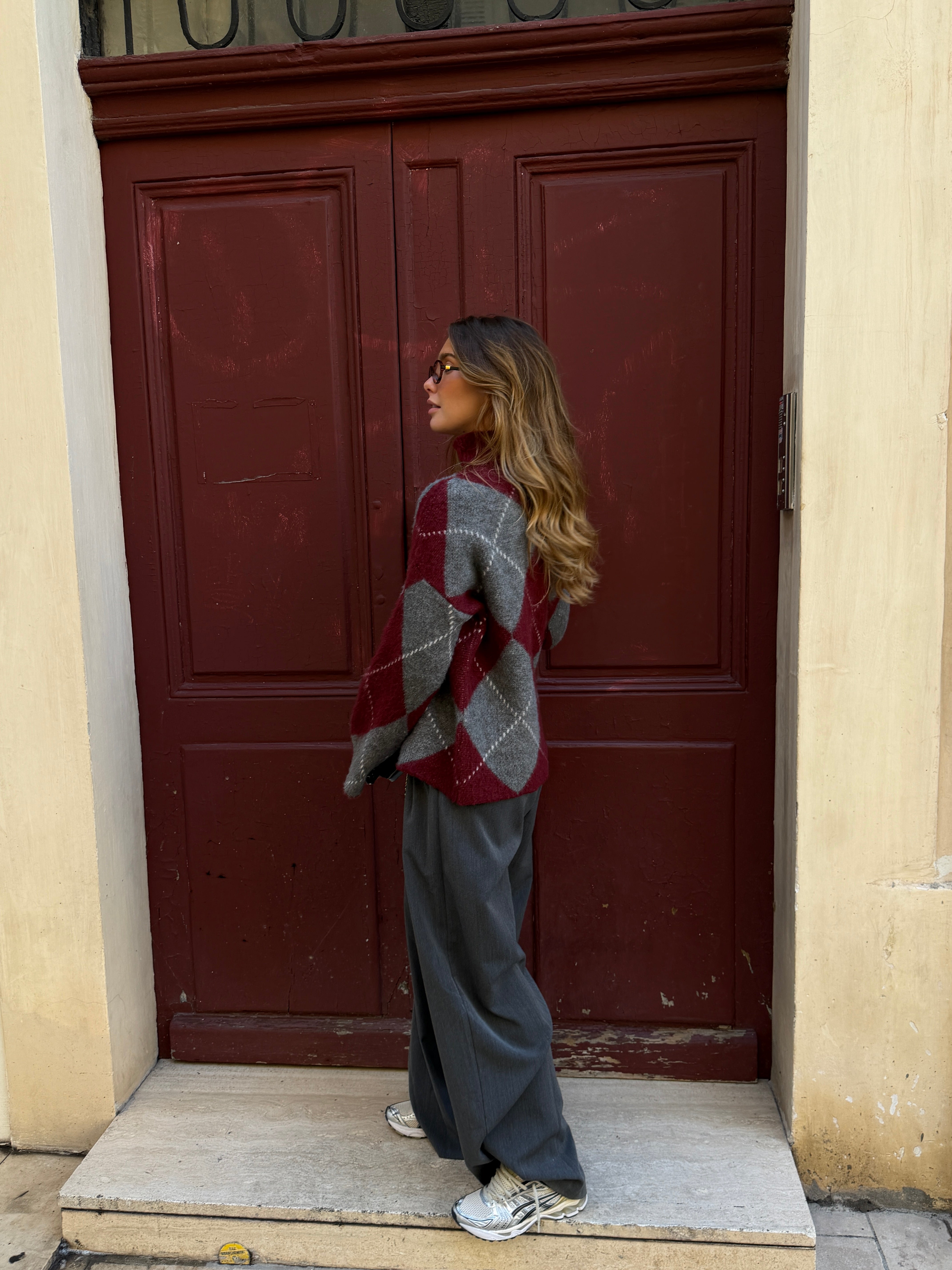 Candice-Pullover in Burgunderrot und Grau