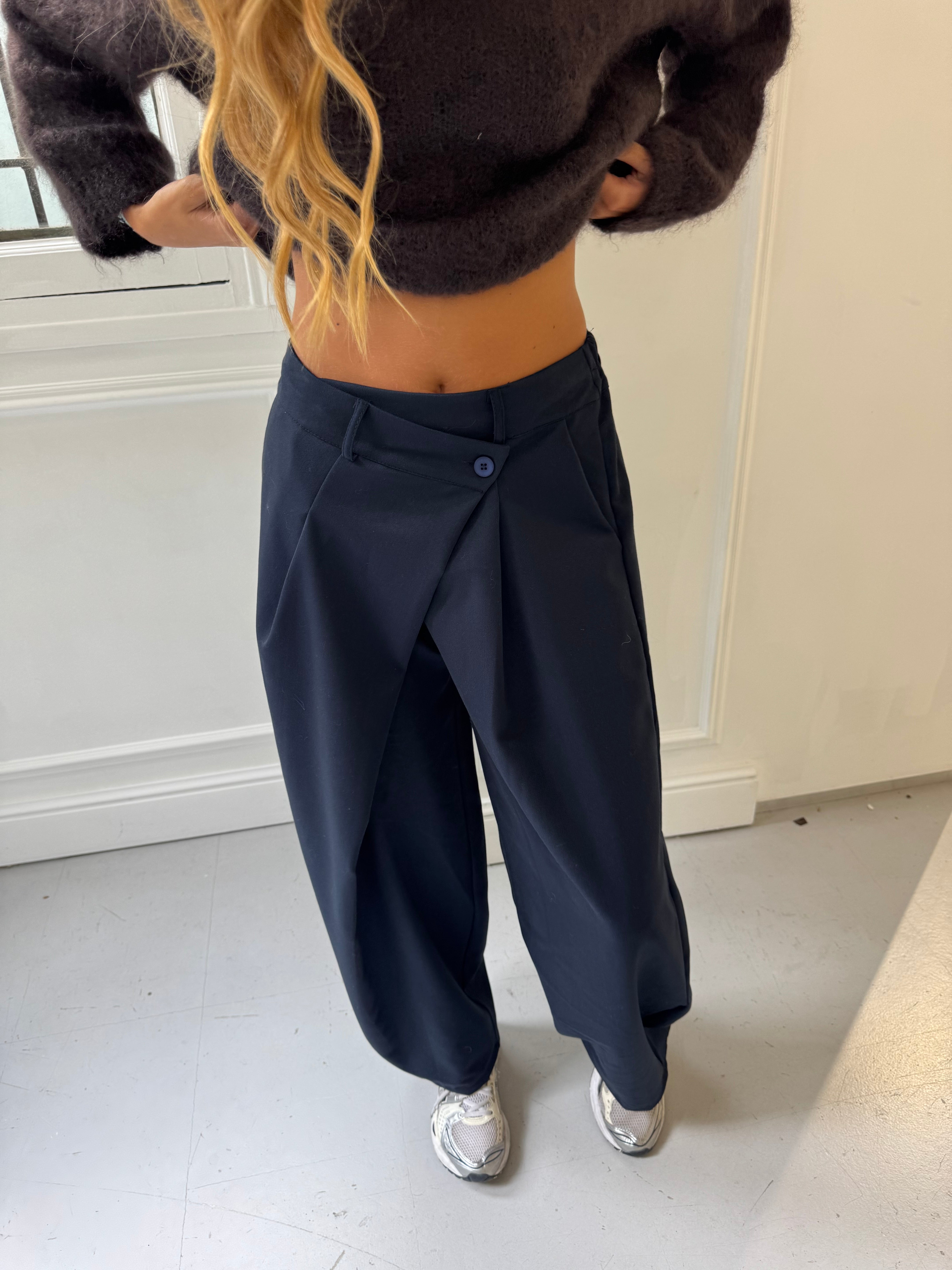 Marineblaue Bennie-Hose