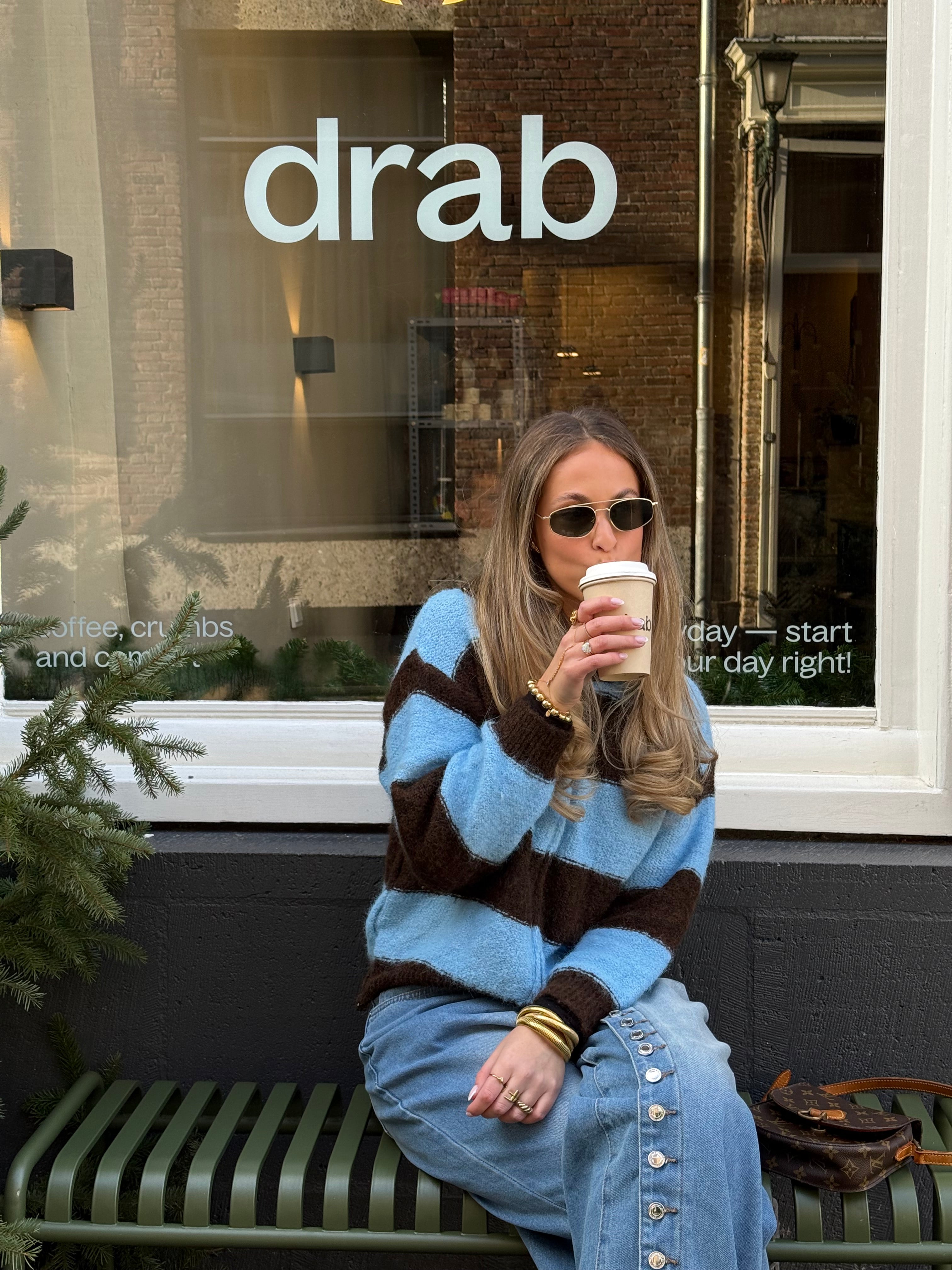 Gracie blaue und braune Weste