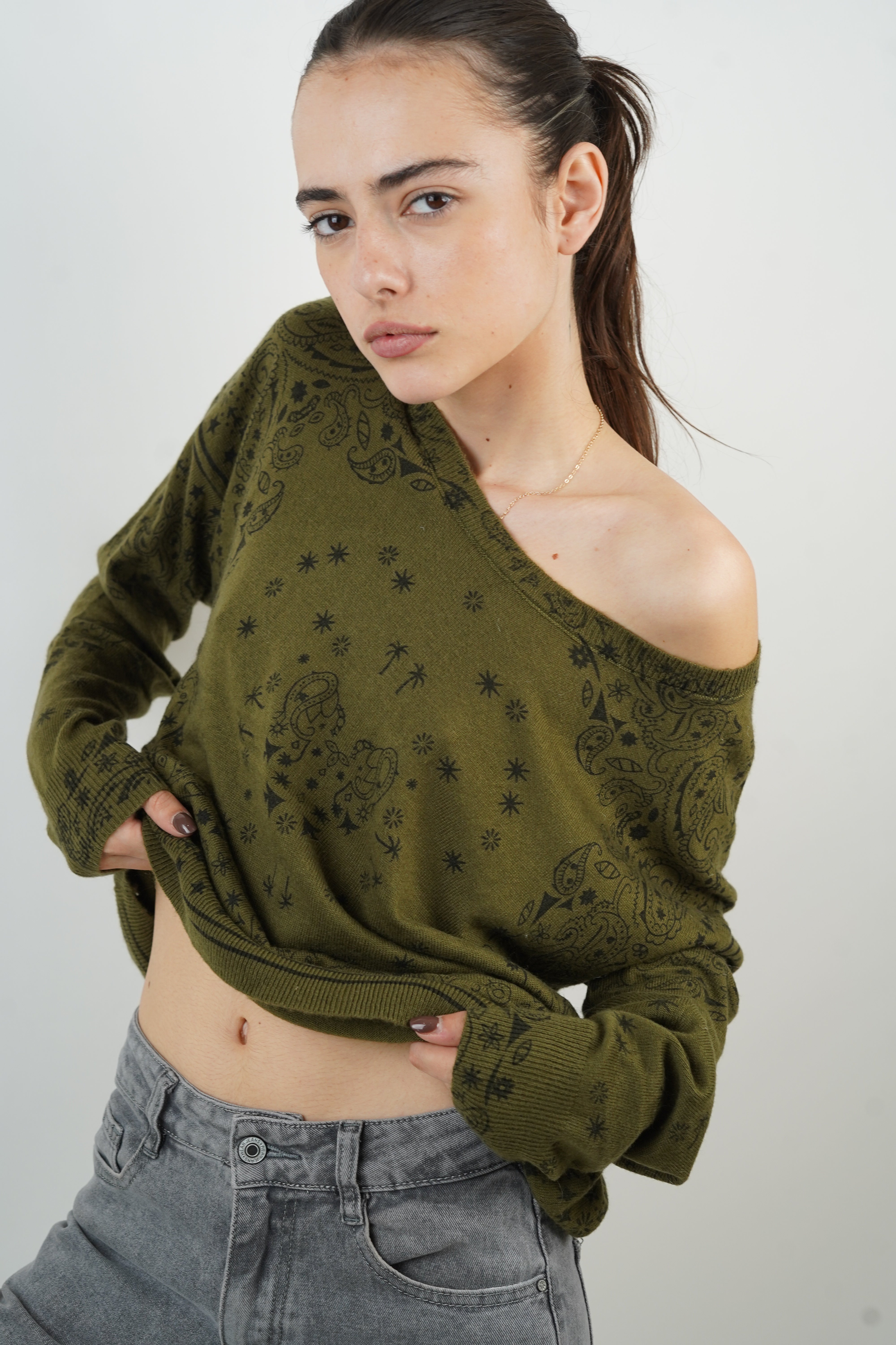 Leonie khaki sweater