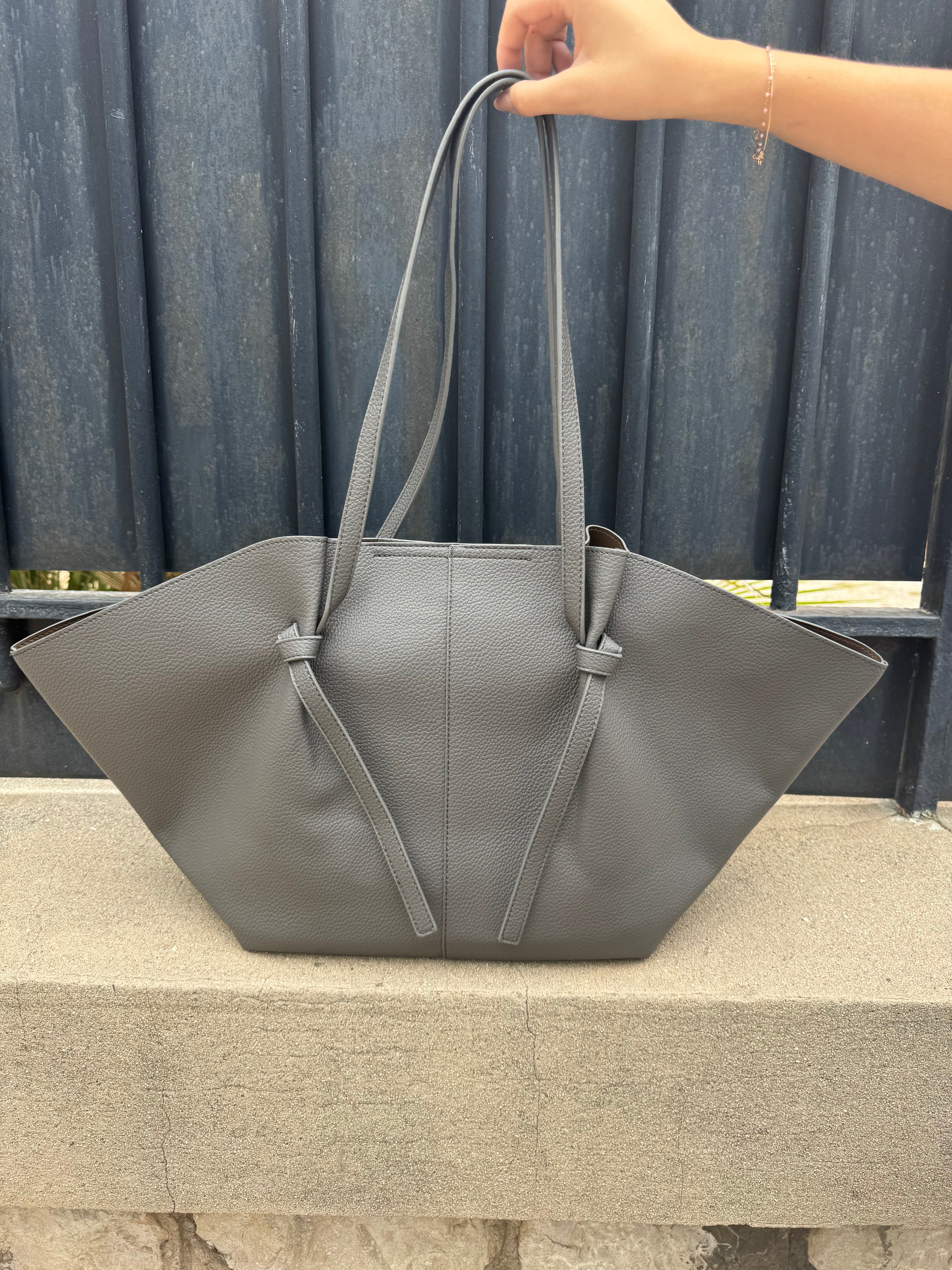 Caroline graue Tasche