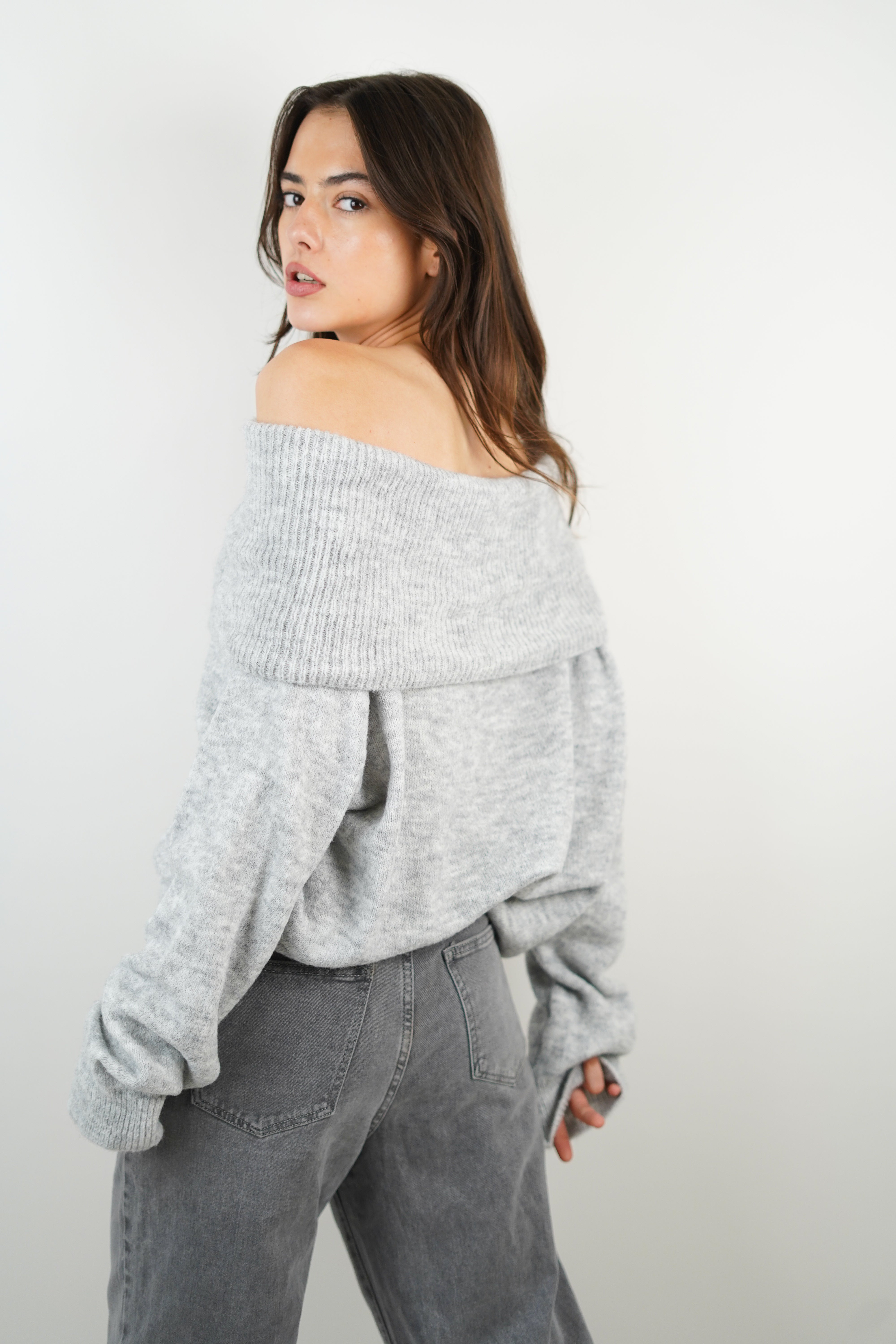 Grauer Emma-Pullover