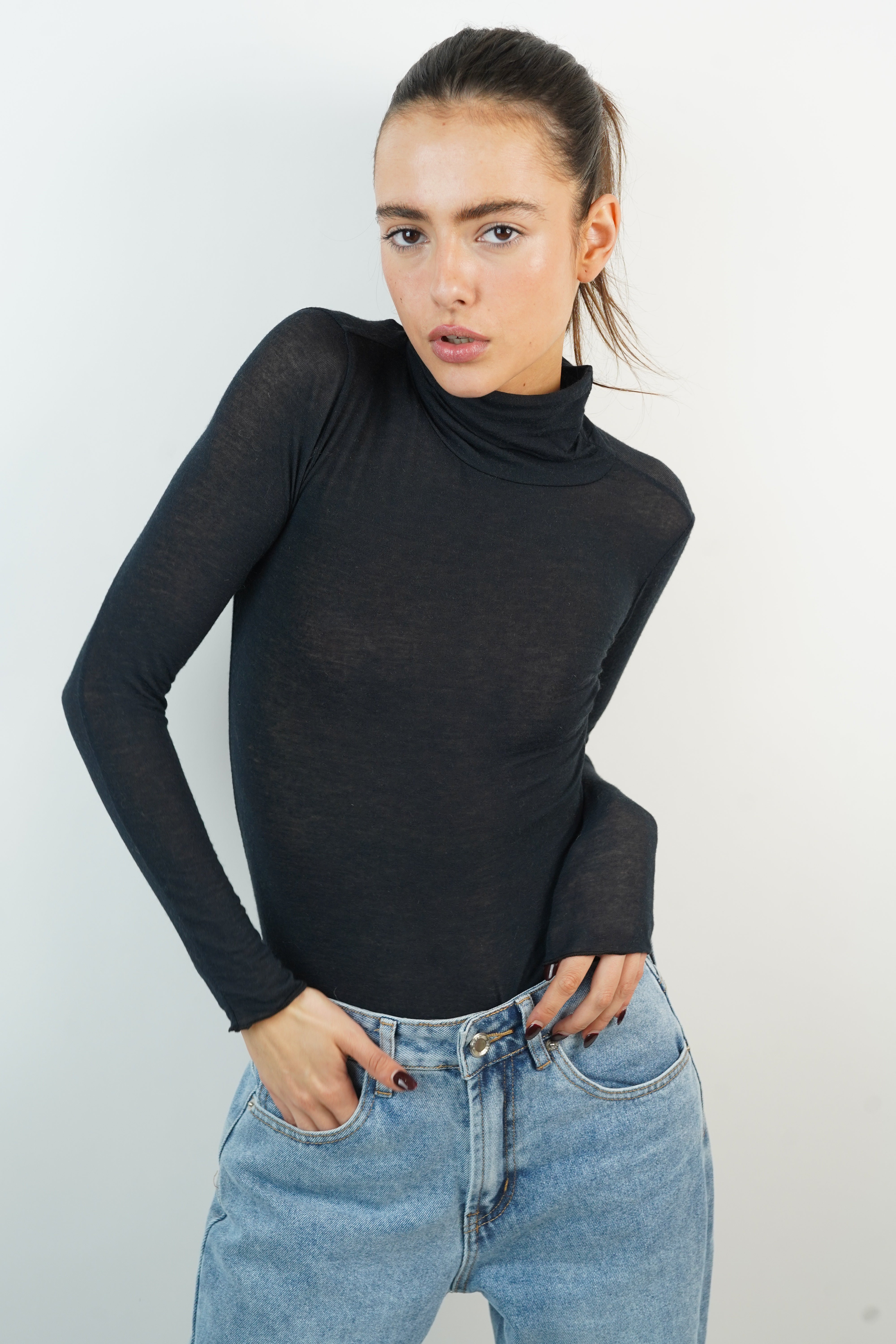 Lilac black cashmere top