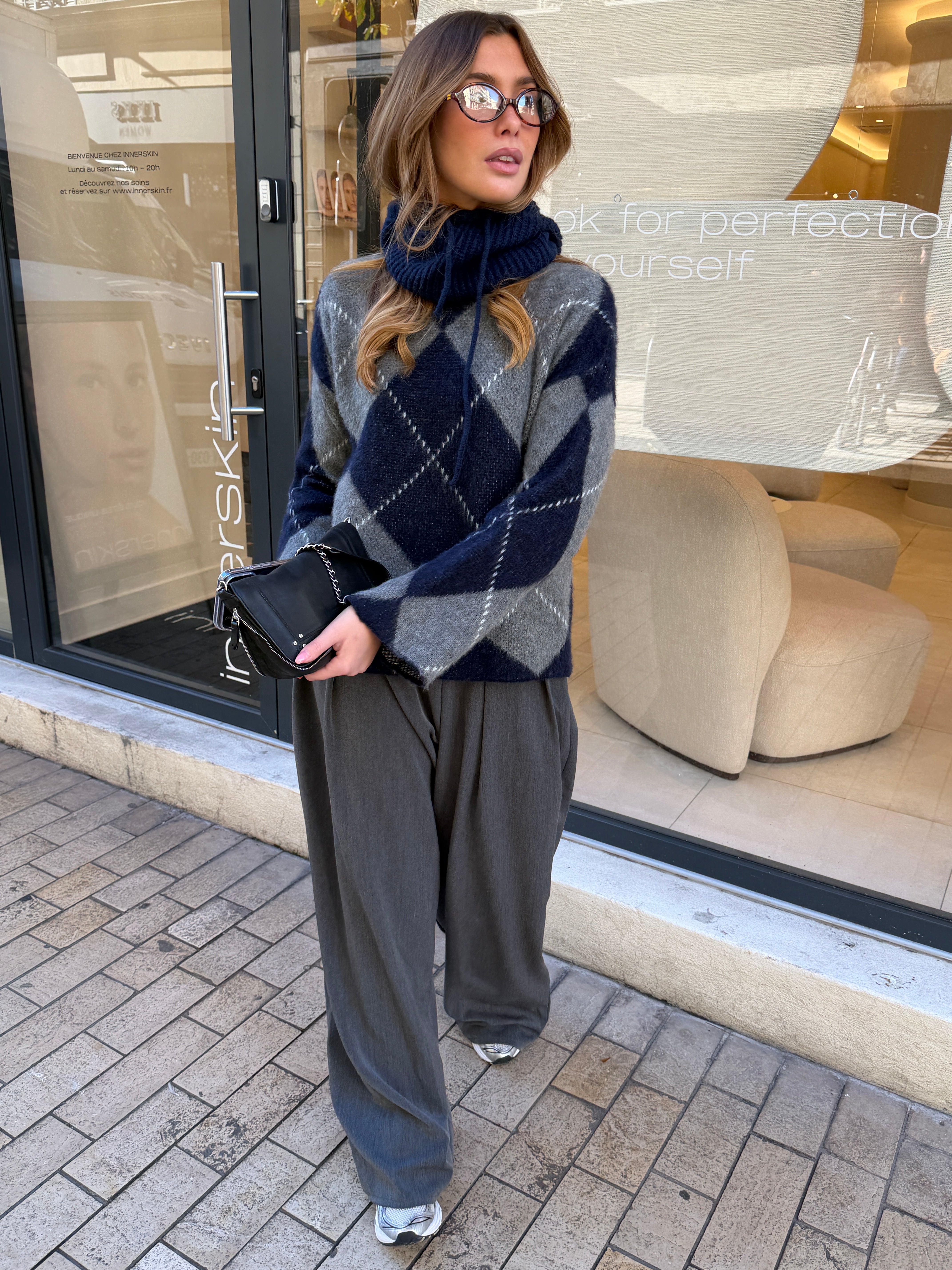 Candice marineblauer und grauer Pullover