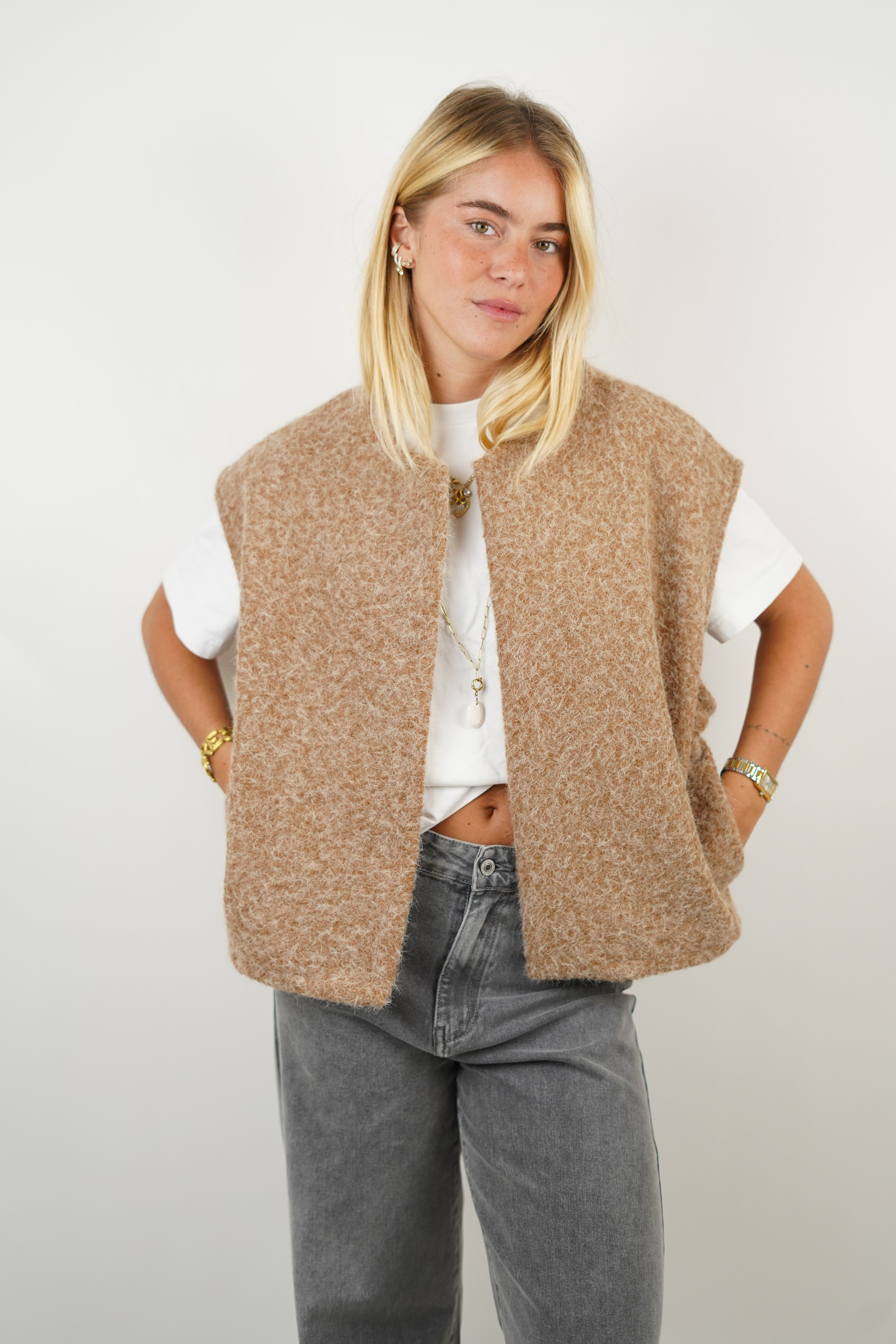 Elodie beige jacket