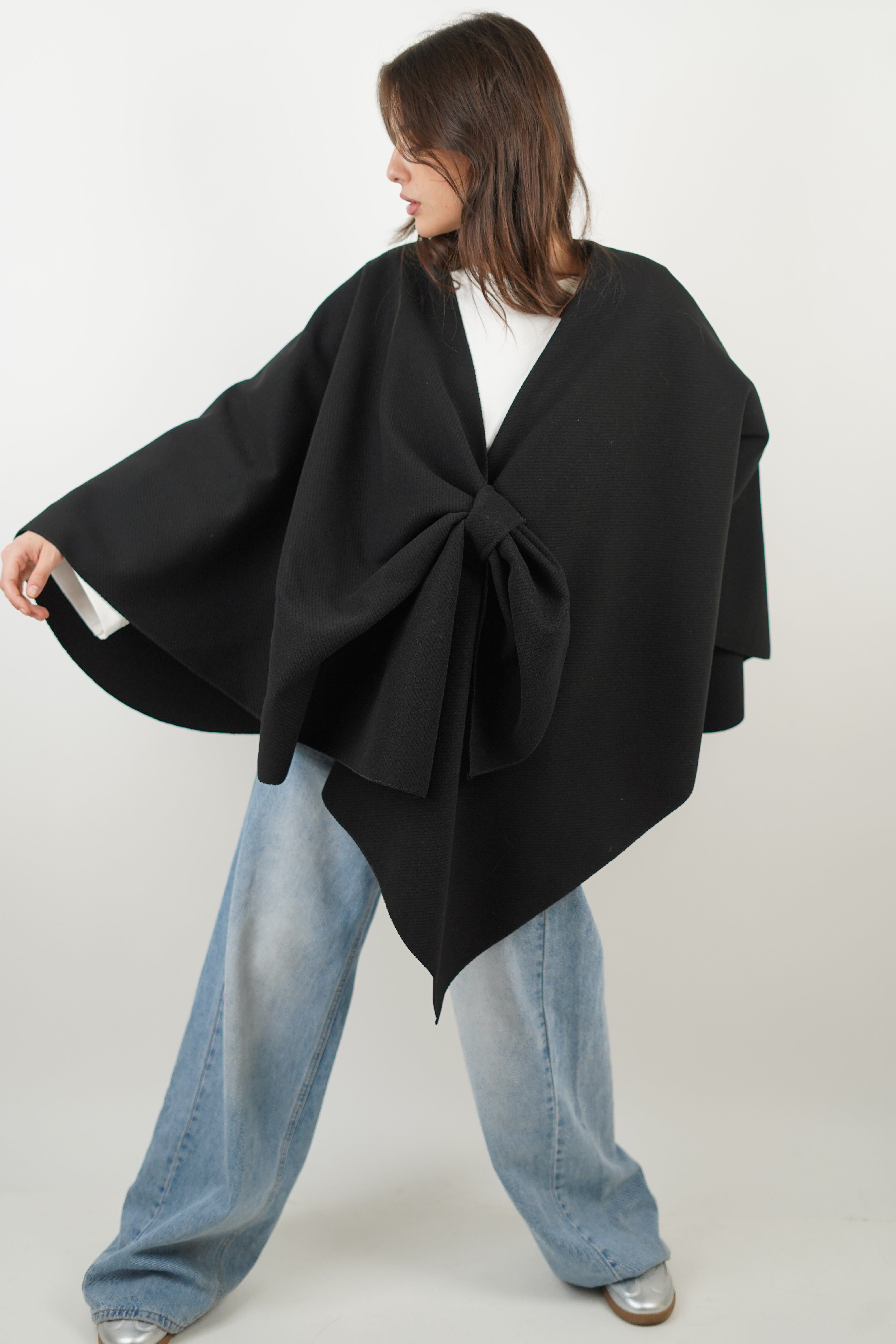 Black Loona Cape