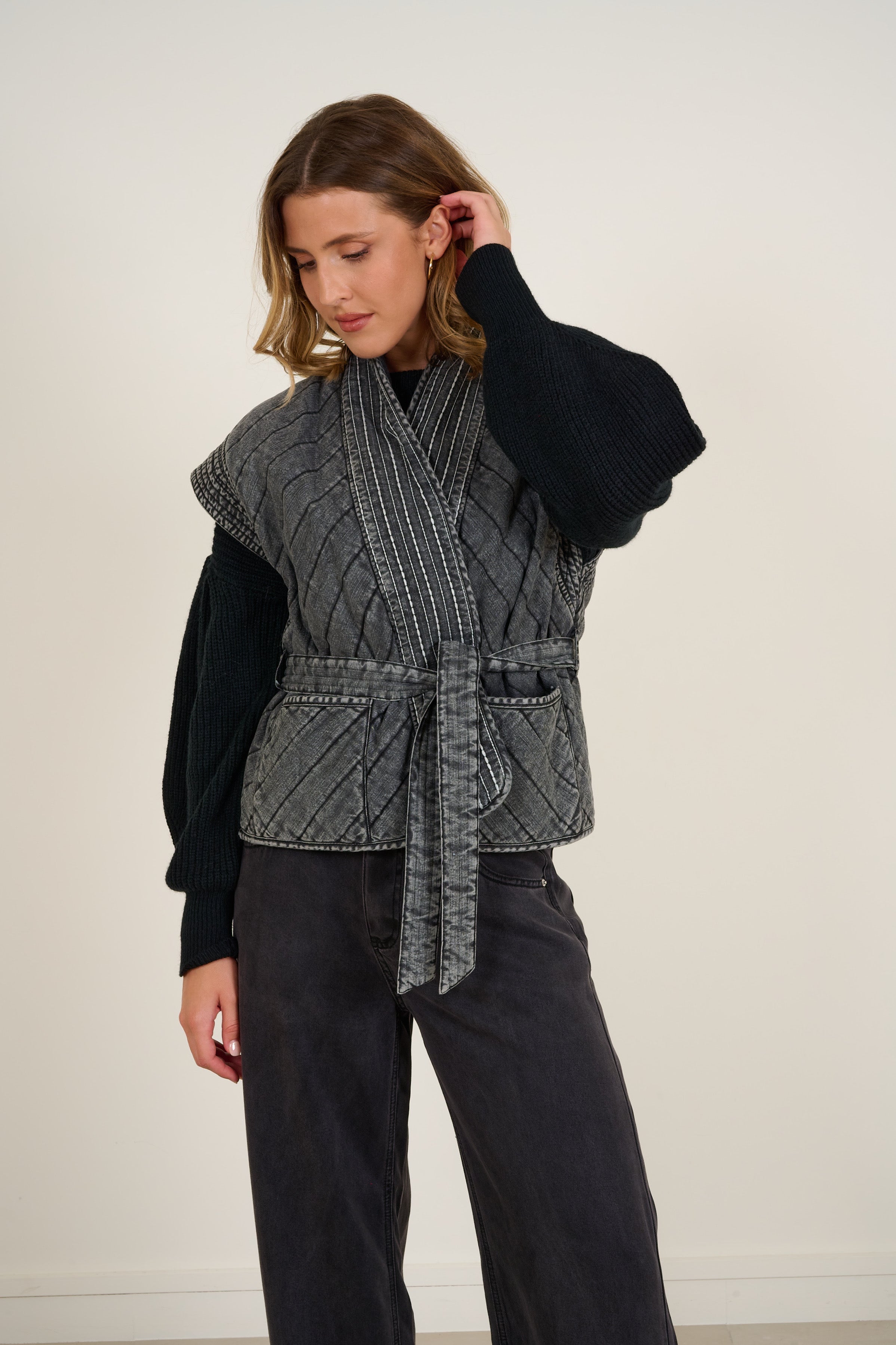 ベスト/ジレ L&#39;Appartement DEUXIEME CLASSE - L&#39;Appartement VEST Double Layered Zipped Hooded Vest Grey – The Room Antwerp