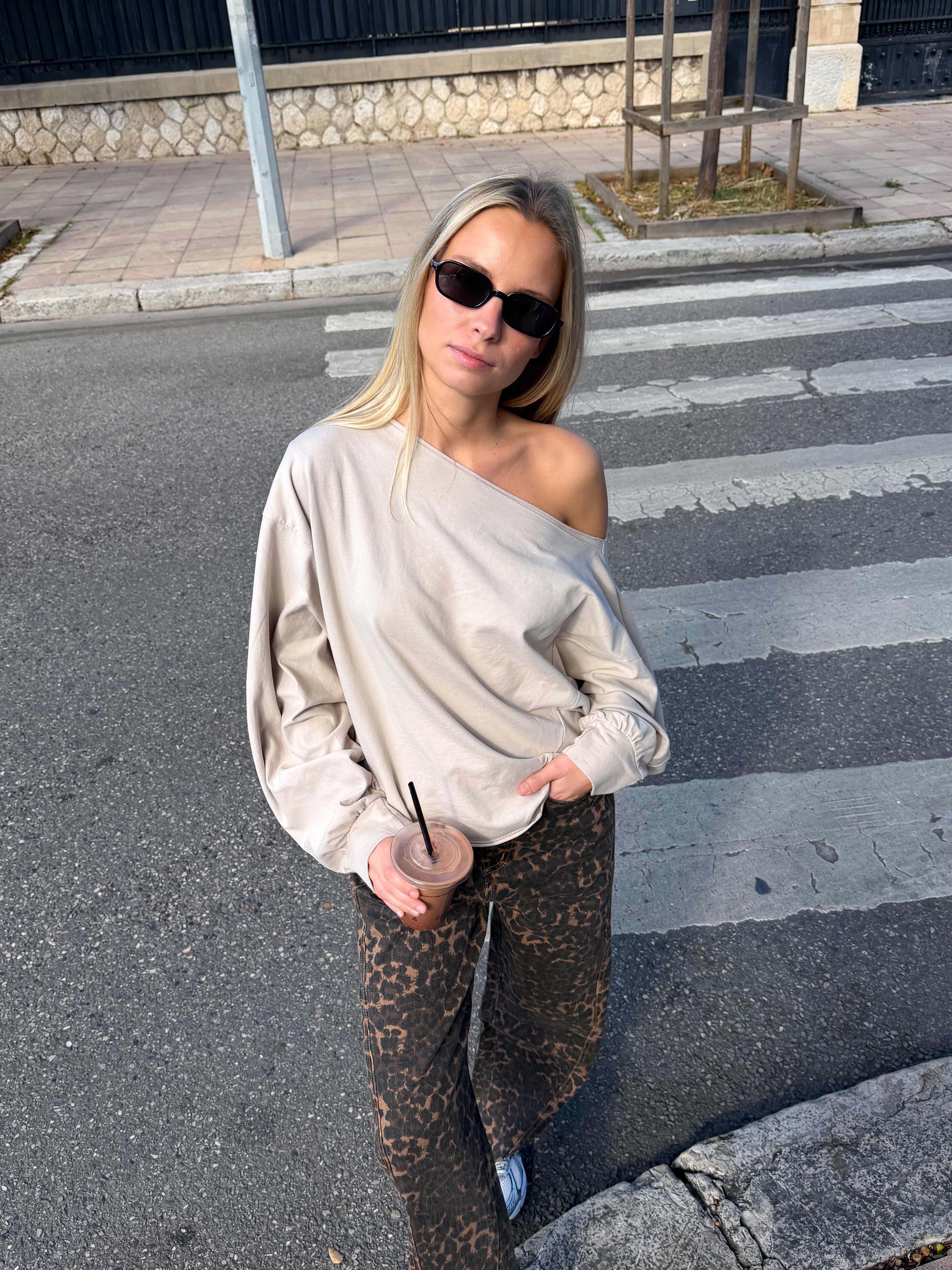 Juliette beige t-shirt