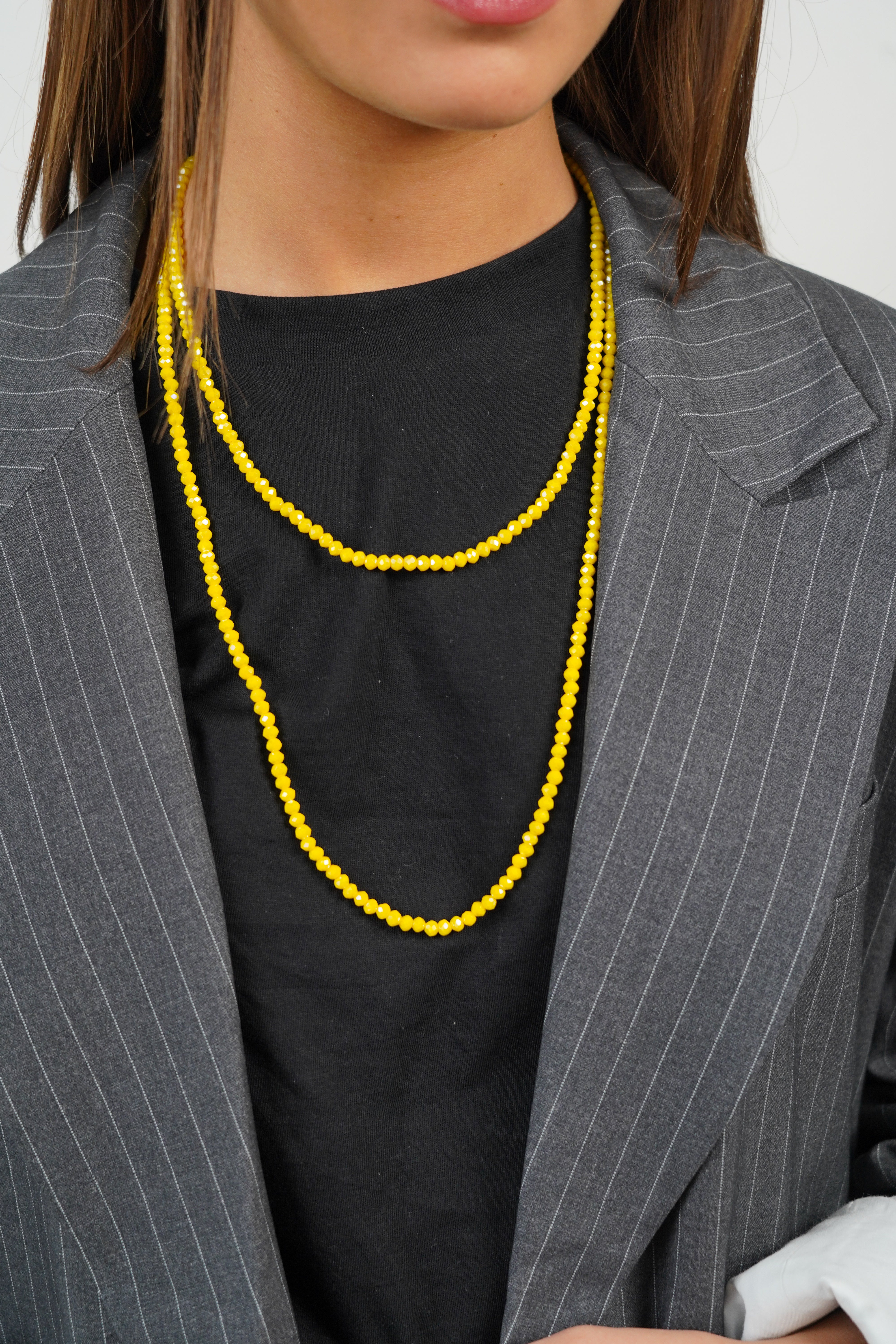 Collier en perles jaune