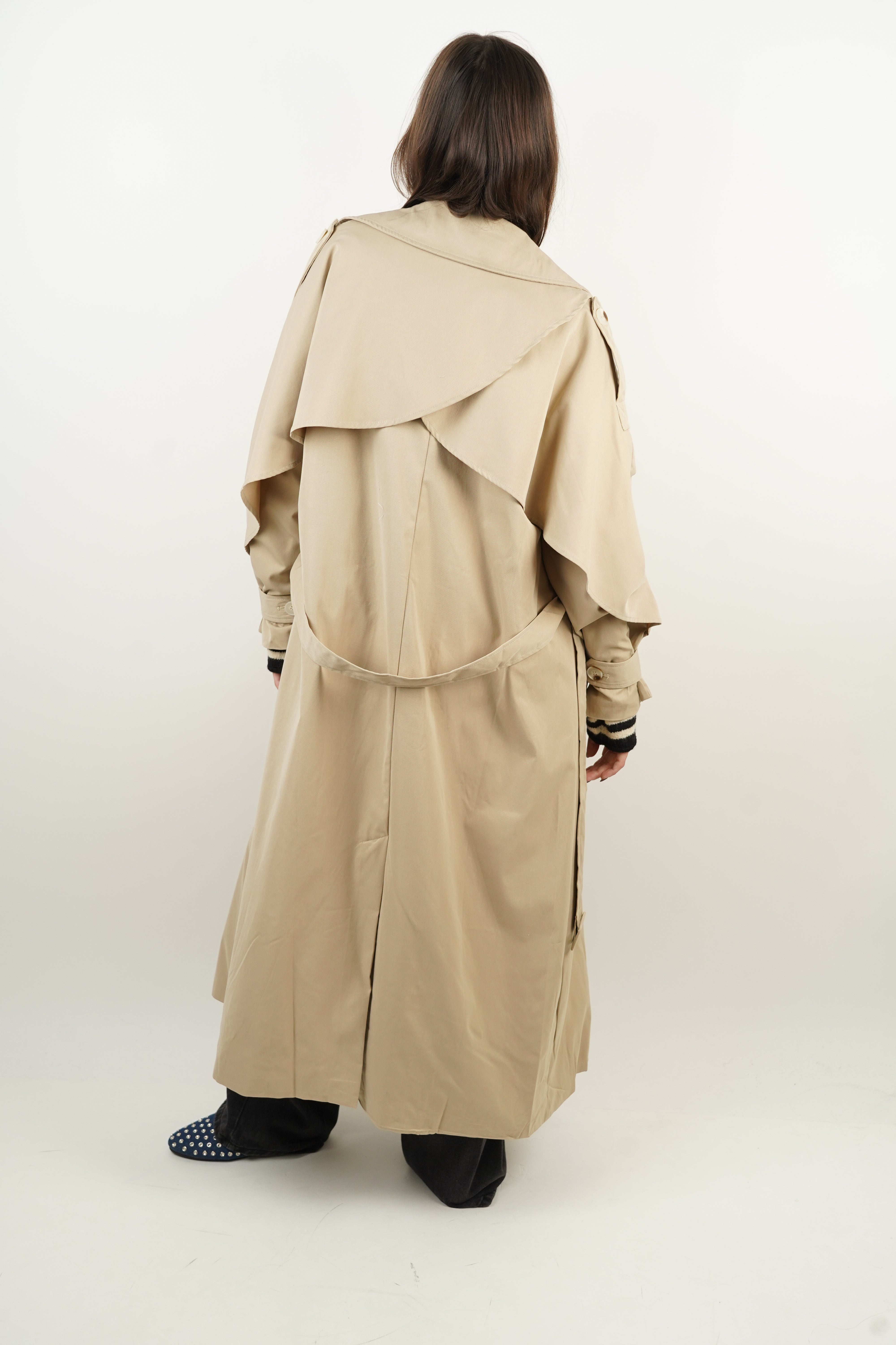 Nervely beige trench coat