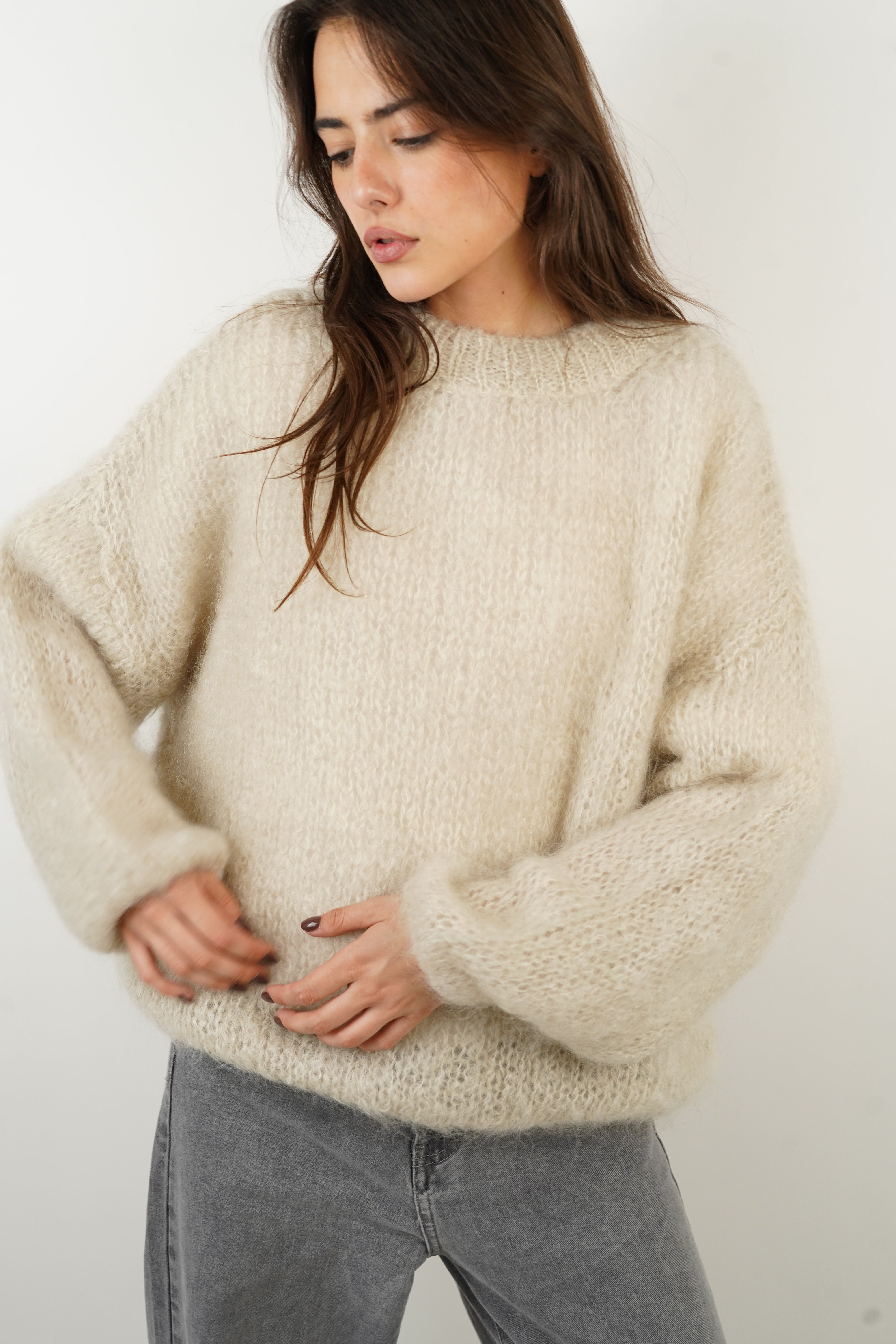 Beigefarbener Mohairpullover von Dina